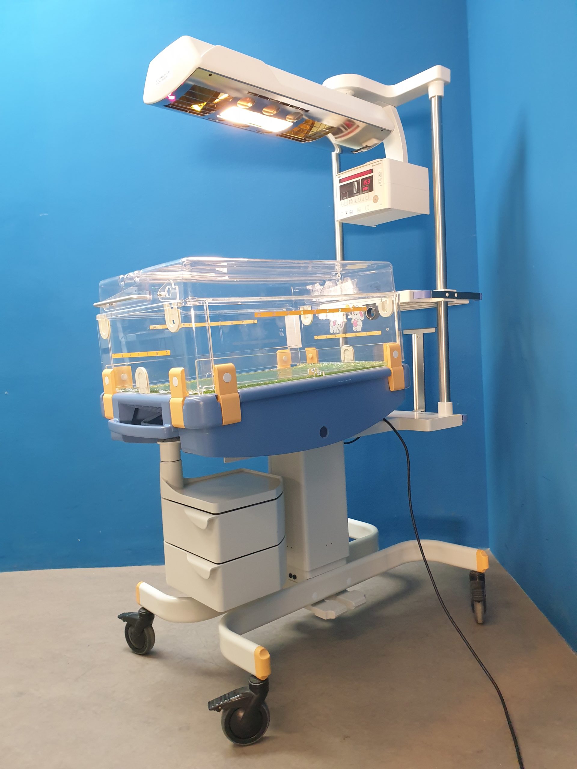 Drager Dräger Baybtherm Wärmebettchen + Babytherm 8010 Strahler thumbnail 2