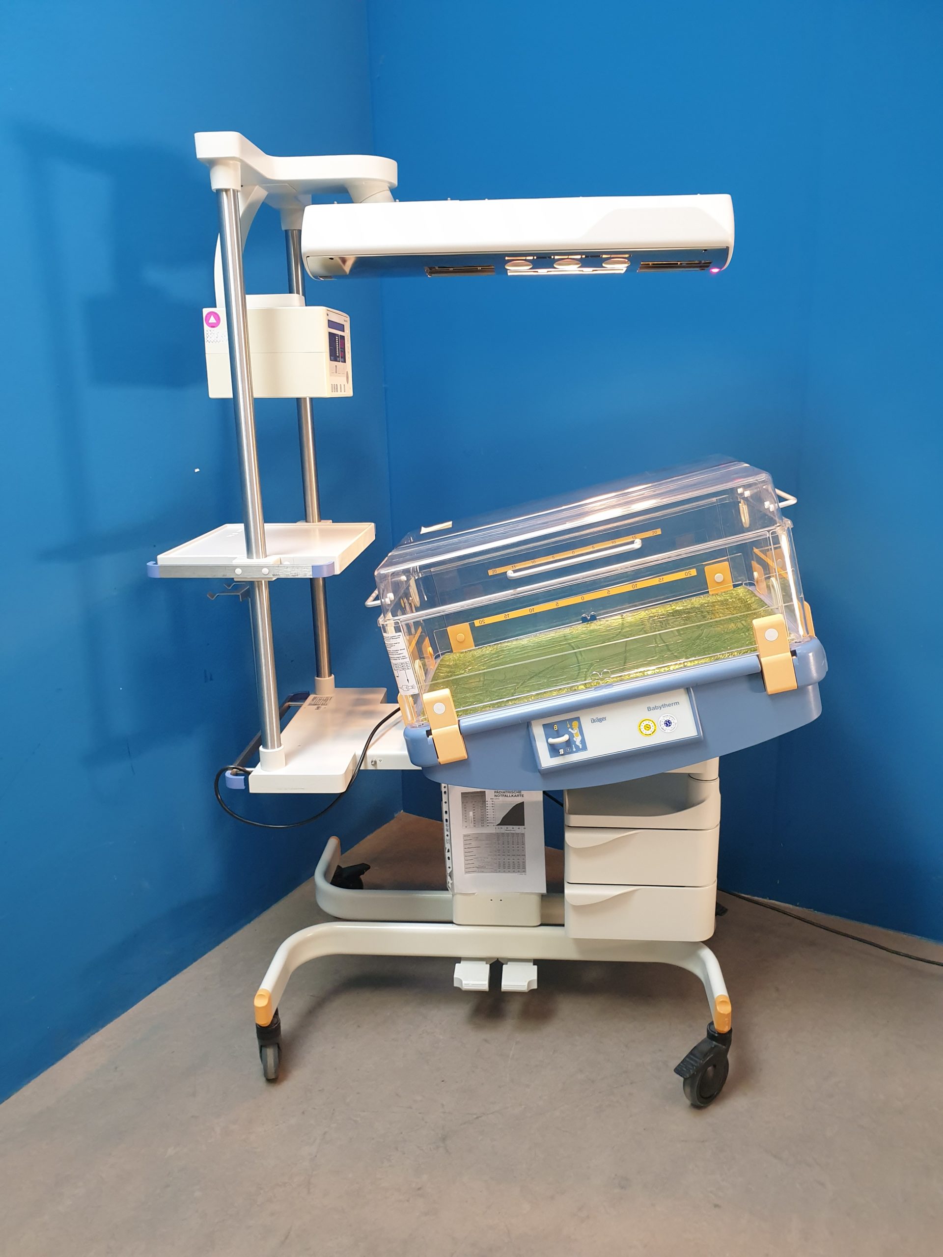 Drager Dräger Baybtherm Wärmebettchen + Babytherm 8010 Strahler thumbnail 6