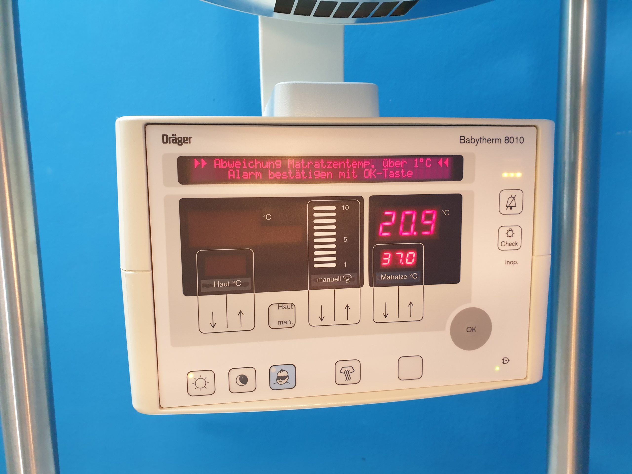 Drager Dräger Baybtherm Wärmebettchen + Babytherm 8010 Strahler thumbnail 10