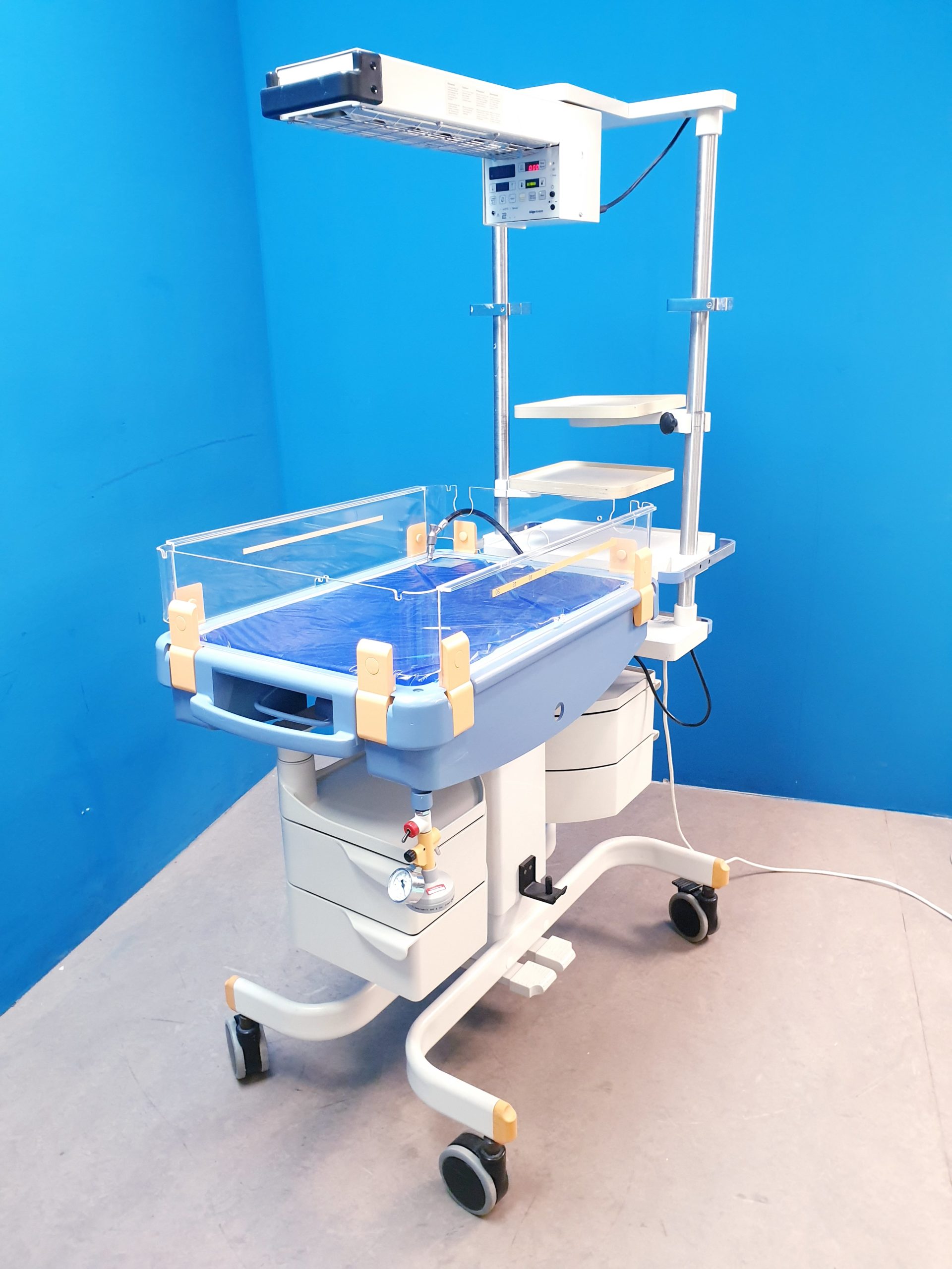Dräger Babytherm 8000 fahrbare Reanimationseinheit für Neugeborene mit Wärmestrahler thumbnail 7