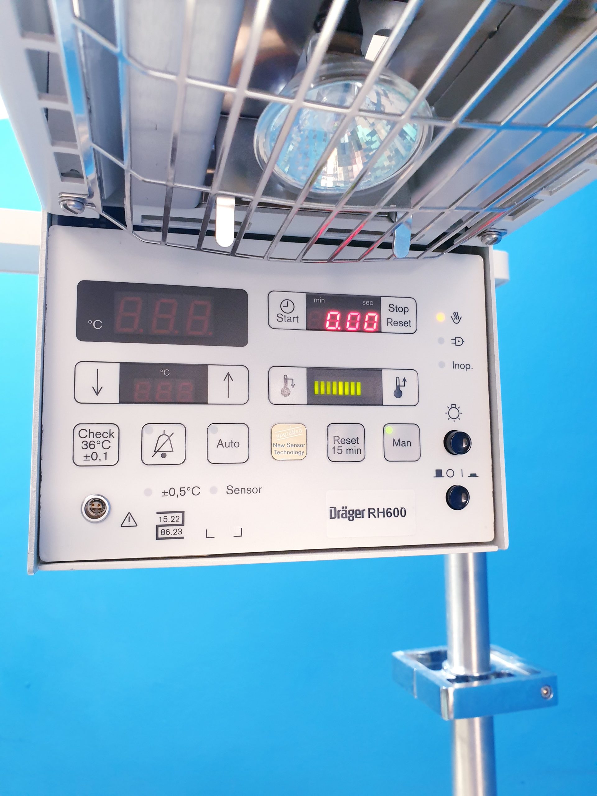 Dräger Babytherm 8000 fahrbare Reanimationseinheit für Neugeborene mit Wärmestrahler thumbnail 13