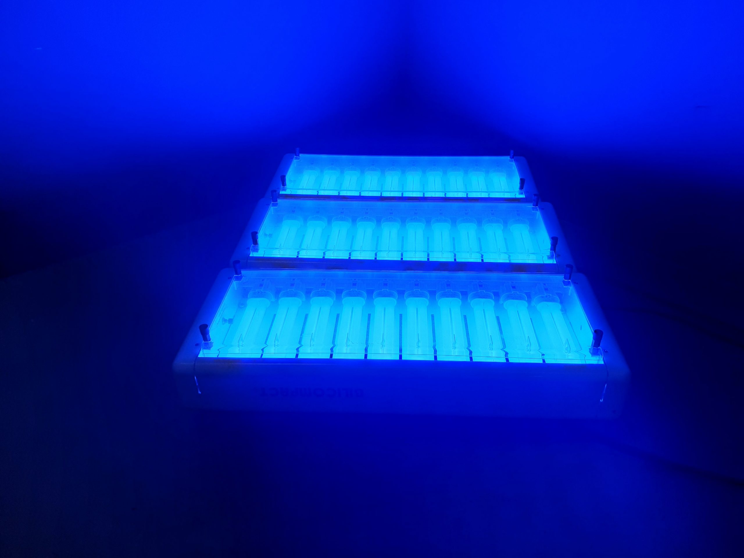 Weyer Bili Compact – Bilicompact Phototherapielampe für Neugeborene — image 1 of 16