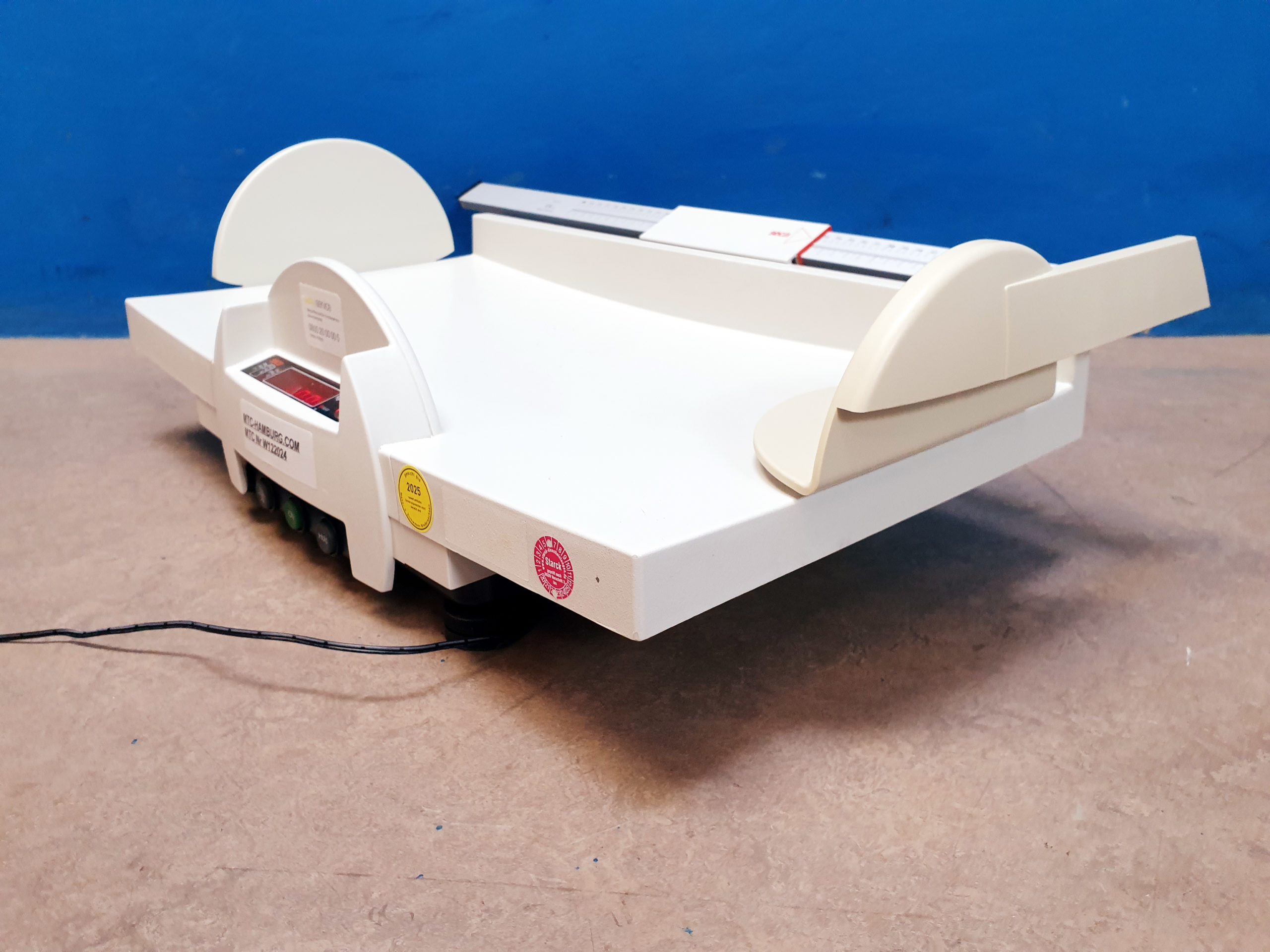 Seca 717A Waage Elektronische Säuglingswaage — image 1 of 7