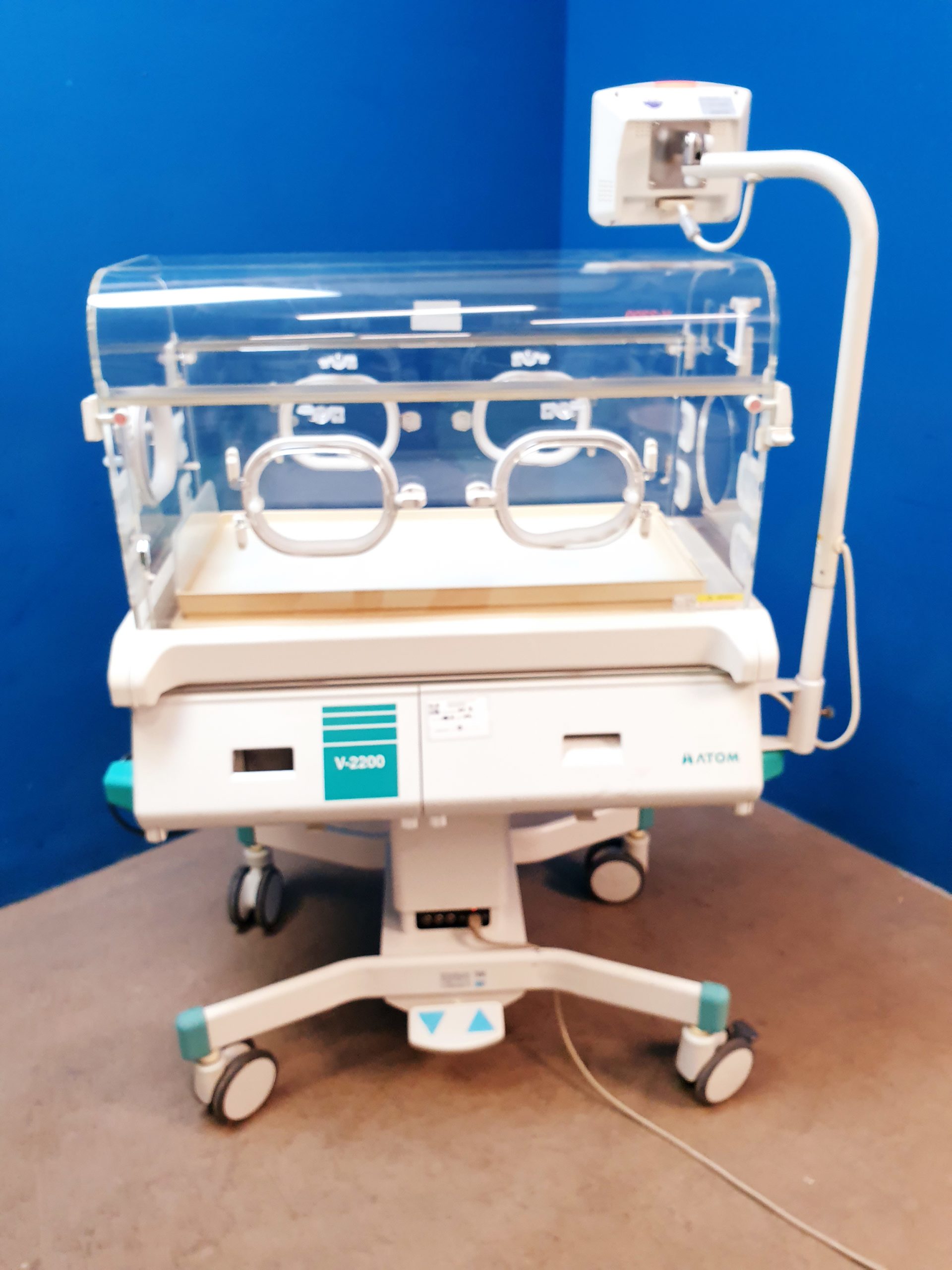 ATOM V-2200 Infant Incubator Inkubator thumbnail 7