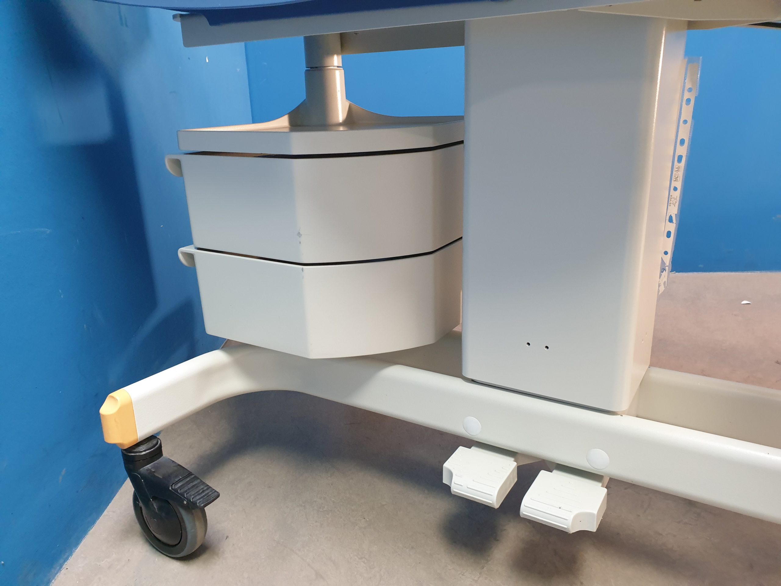 Drager Dräger Baybtherm Wärmebettchen + Babytherm 8010 Strahler thumbnail 15