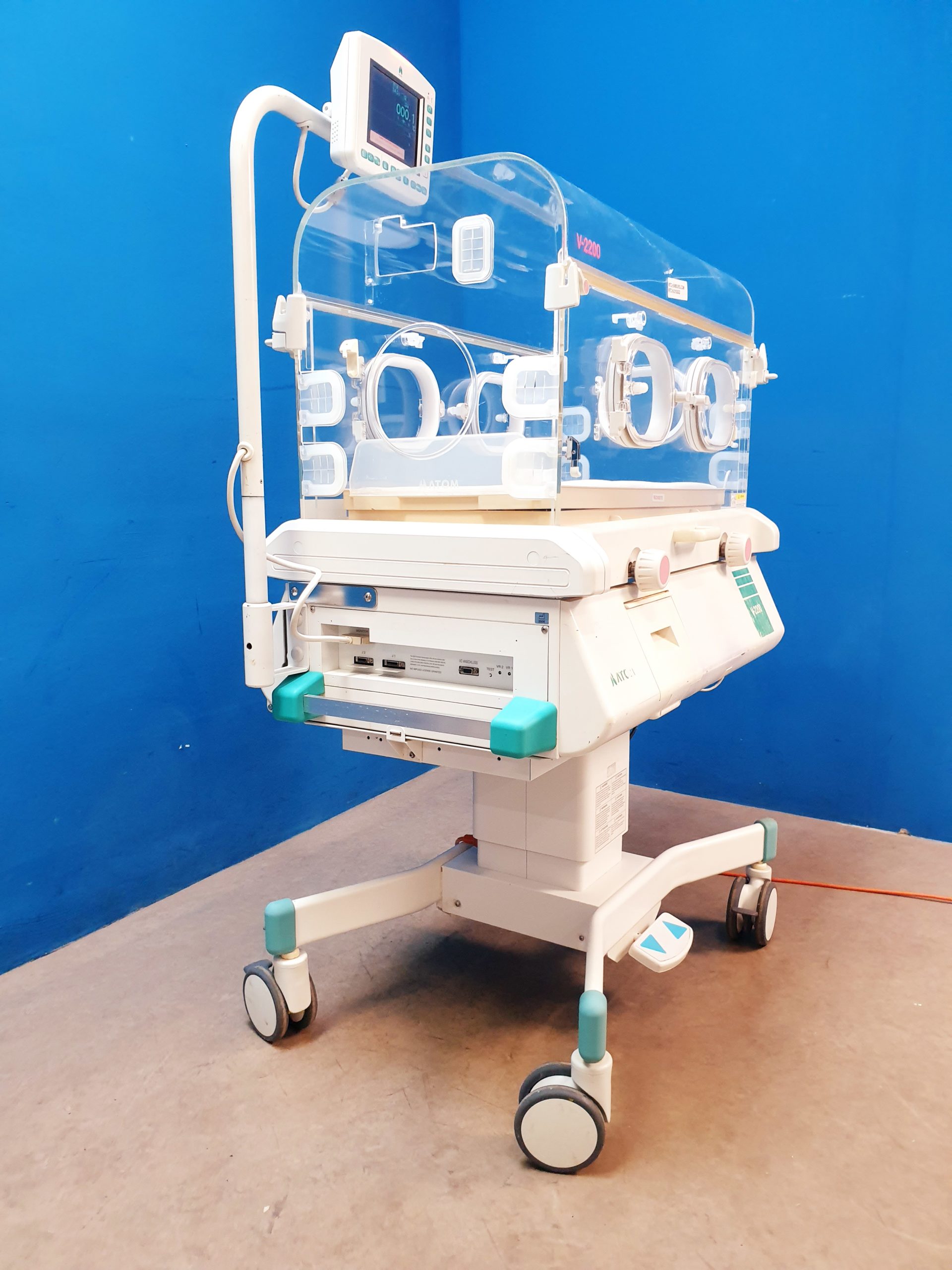 ATOM V-2200 Infant Incubator – Inkubator thumbnail 4