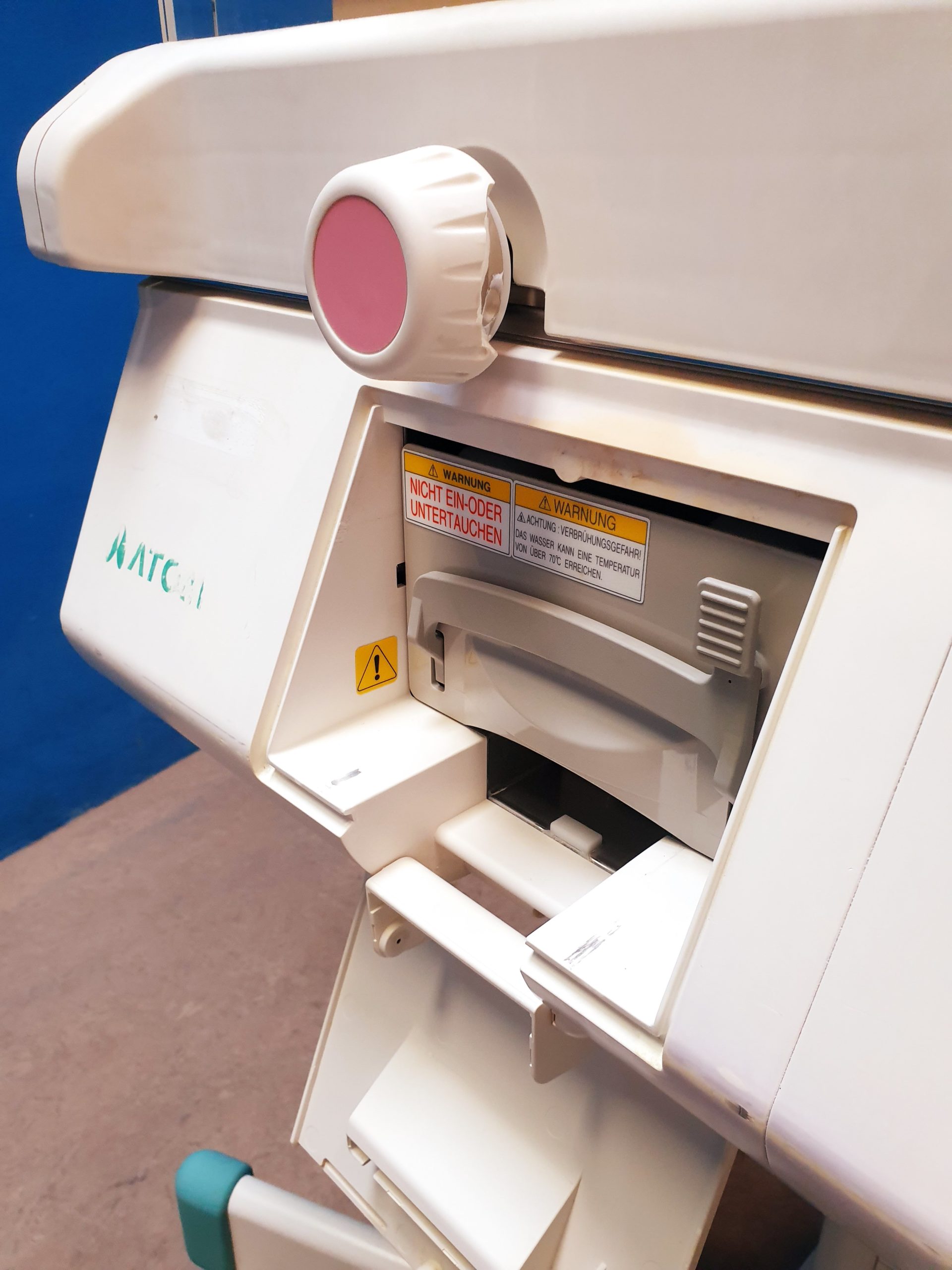 ATOM V-2200 Infant Incubator – Inkubator thumbnail 5