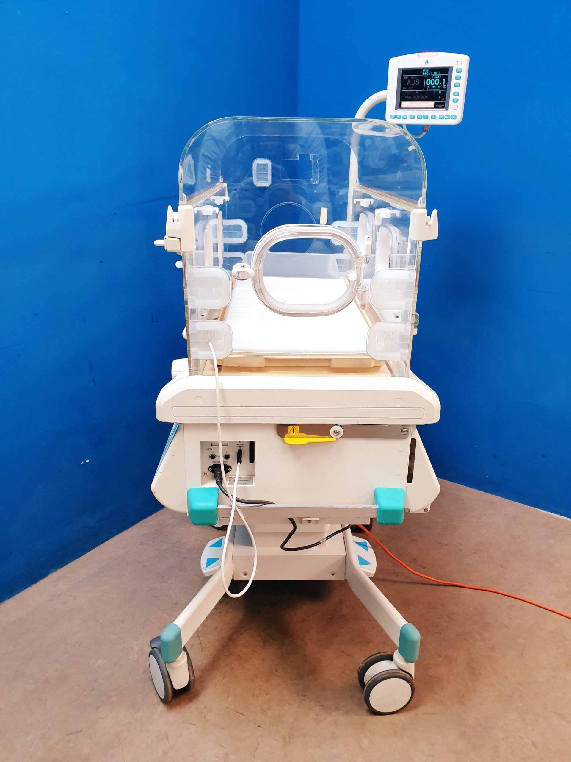ATOM V-2200 Infant Incubator – Inkubator thumbnail 6
