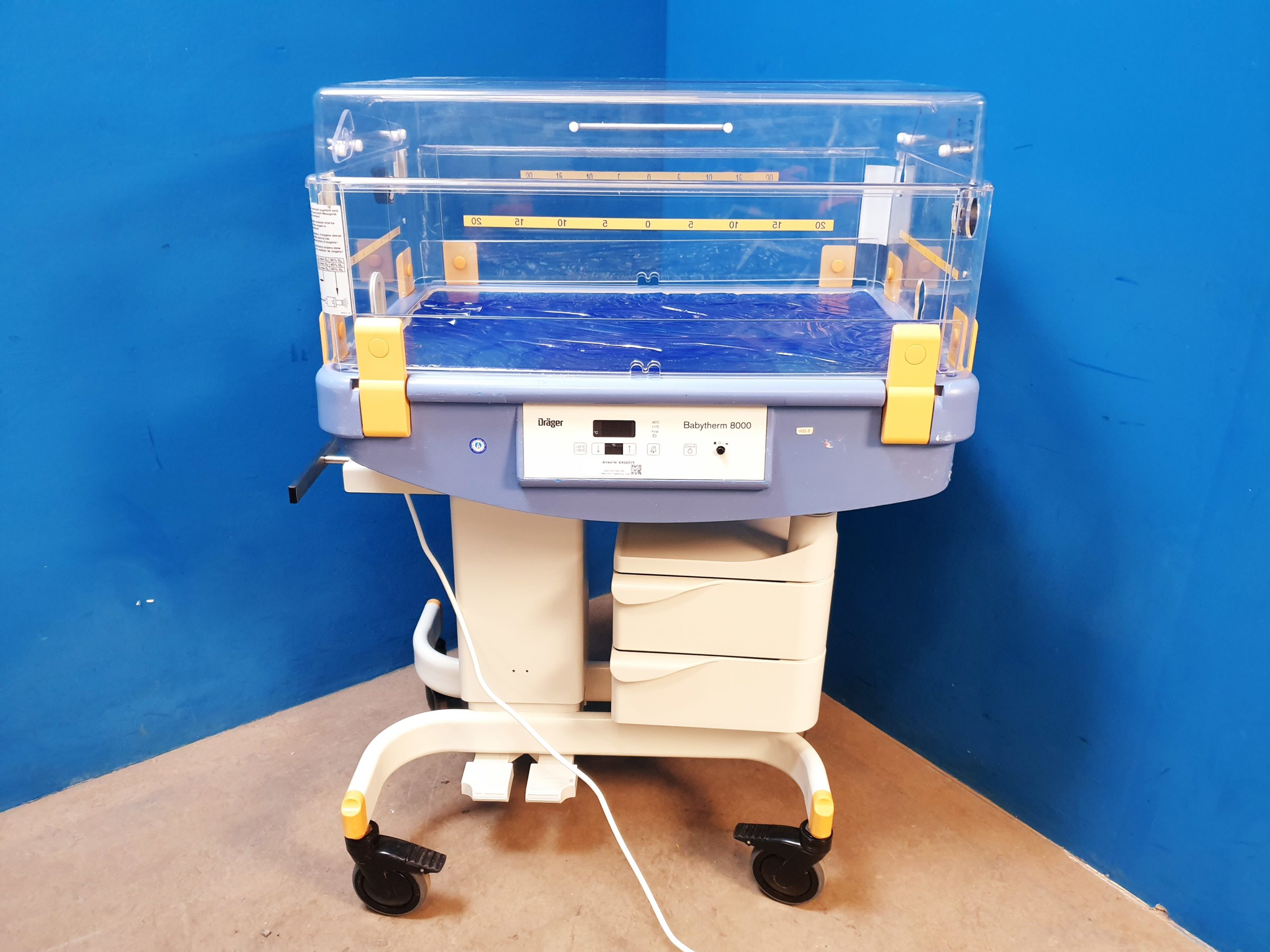 Dräger Babytherm 8000 – defekt — image 1 of 6