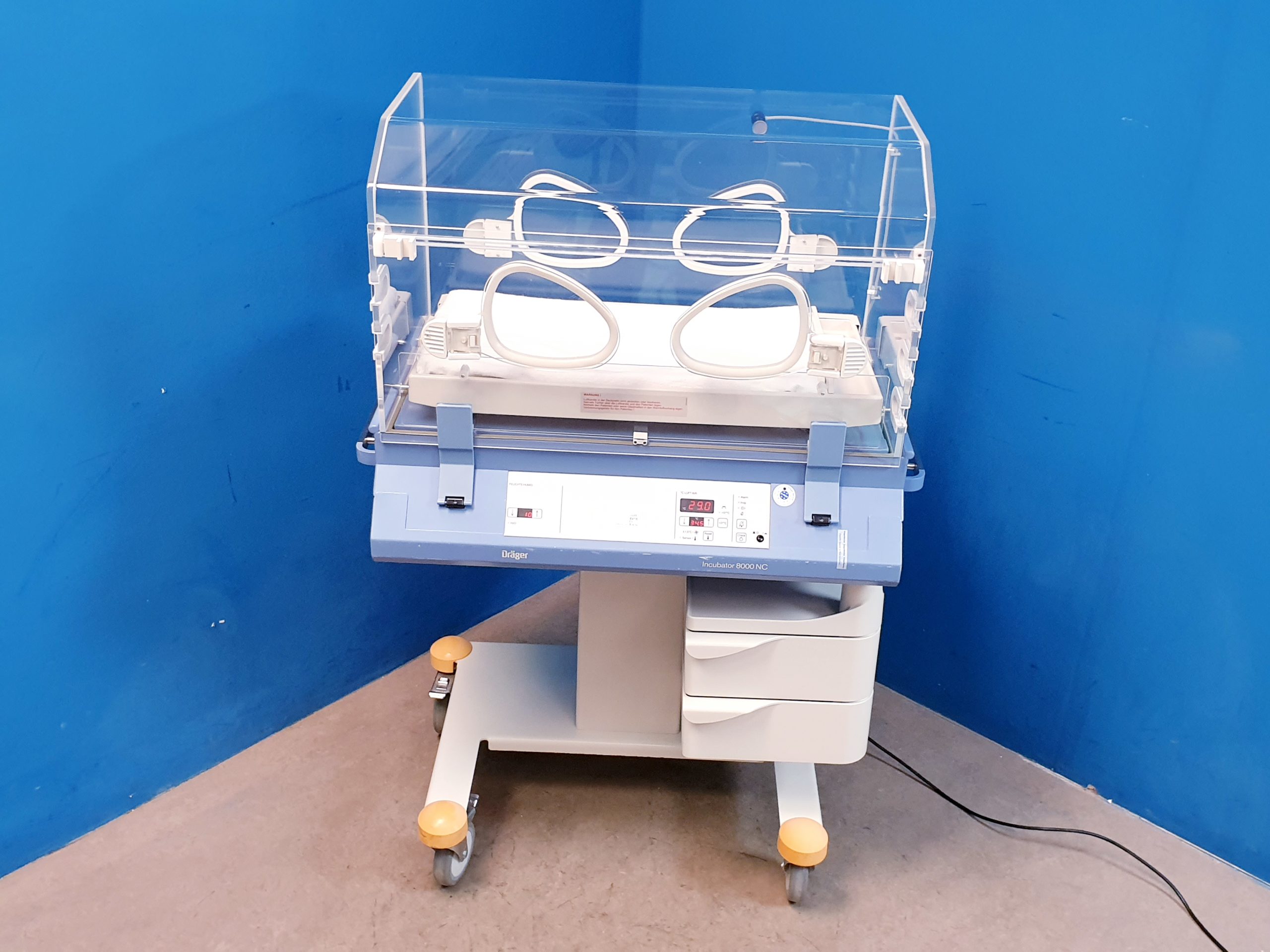 Draeger Dräger 8000NC 8000 NC Incubator Inkubator — image 1 of 9