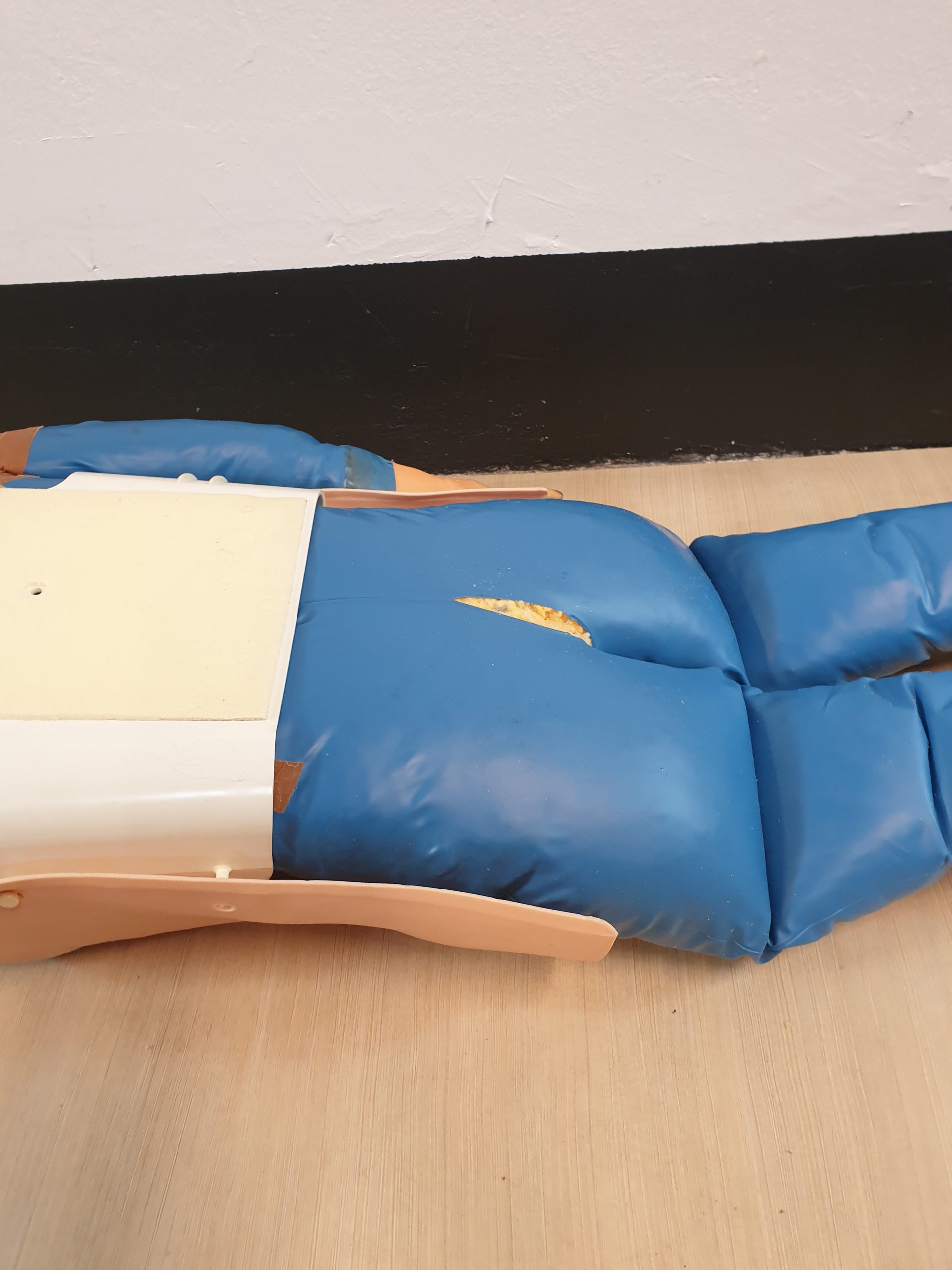 Anne Resusci Anne Erste Hilfe Krankenpflege Übungspuppe thumbnail 7
