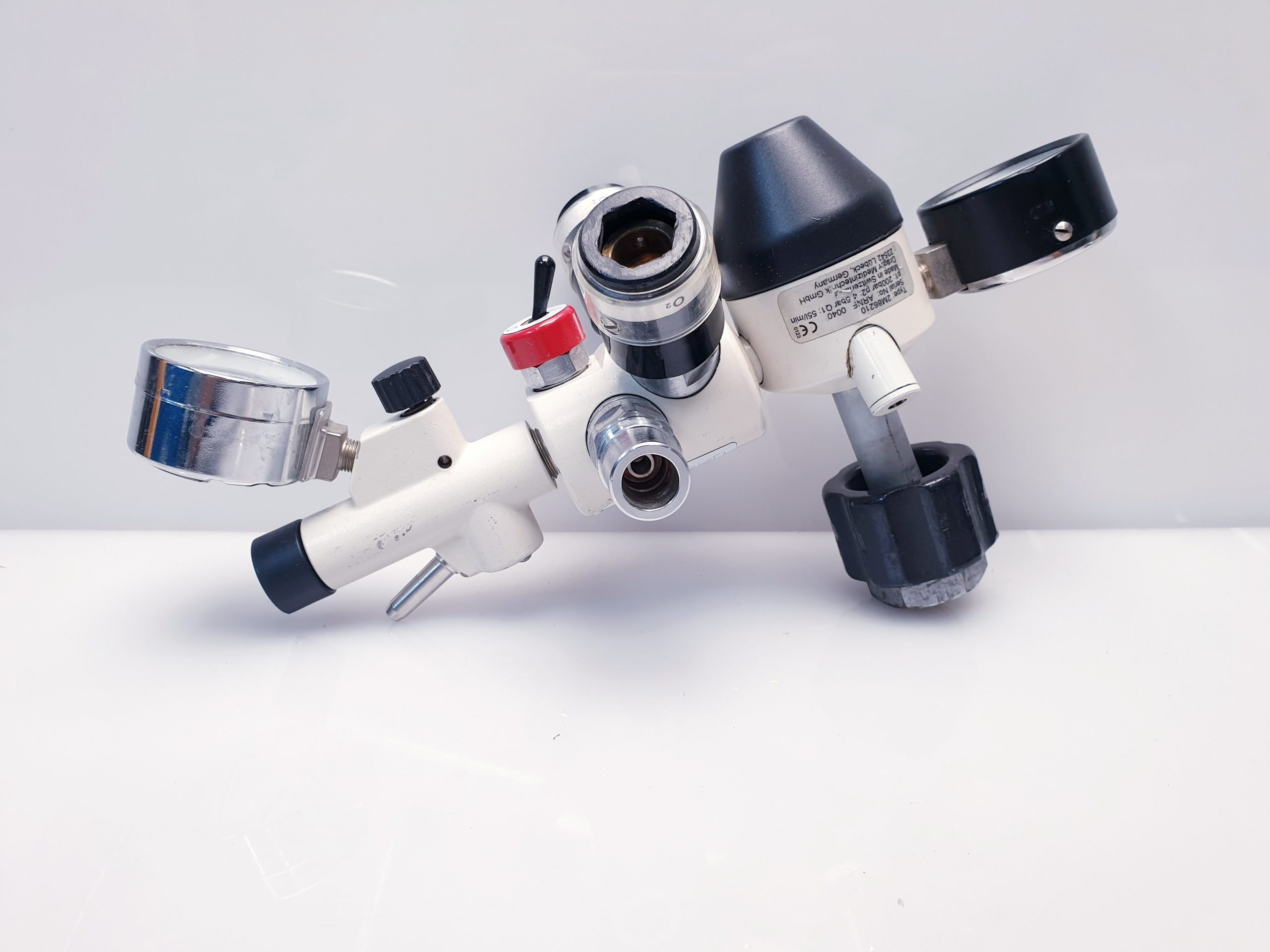 Draeger – Dräger 2M86210 Druckminderer Verteiler 2x Anschlüsse + 2x Brometer thumbnail 4