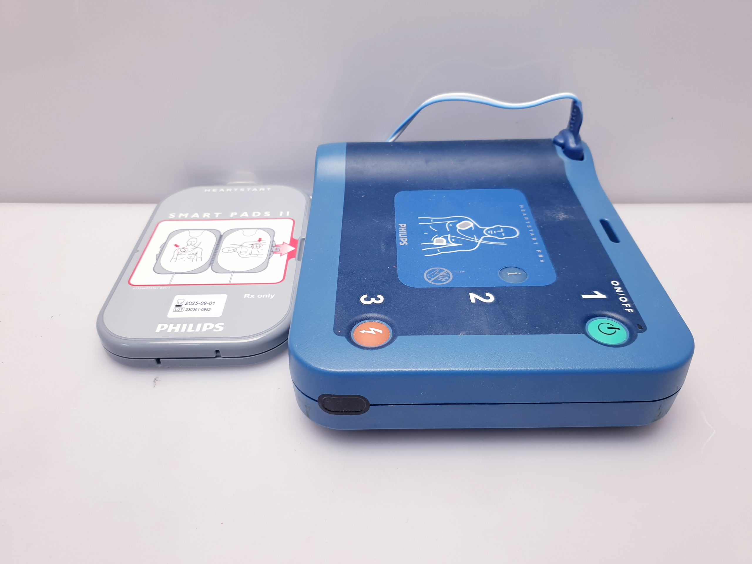 Philips HeartStart FRx Halbautomat mit Tasche thumbnail 8