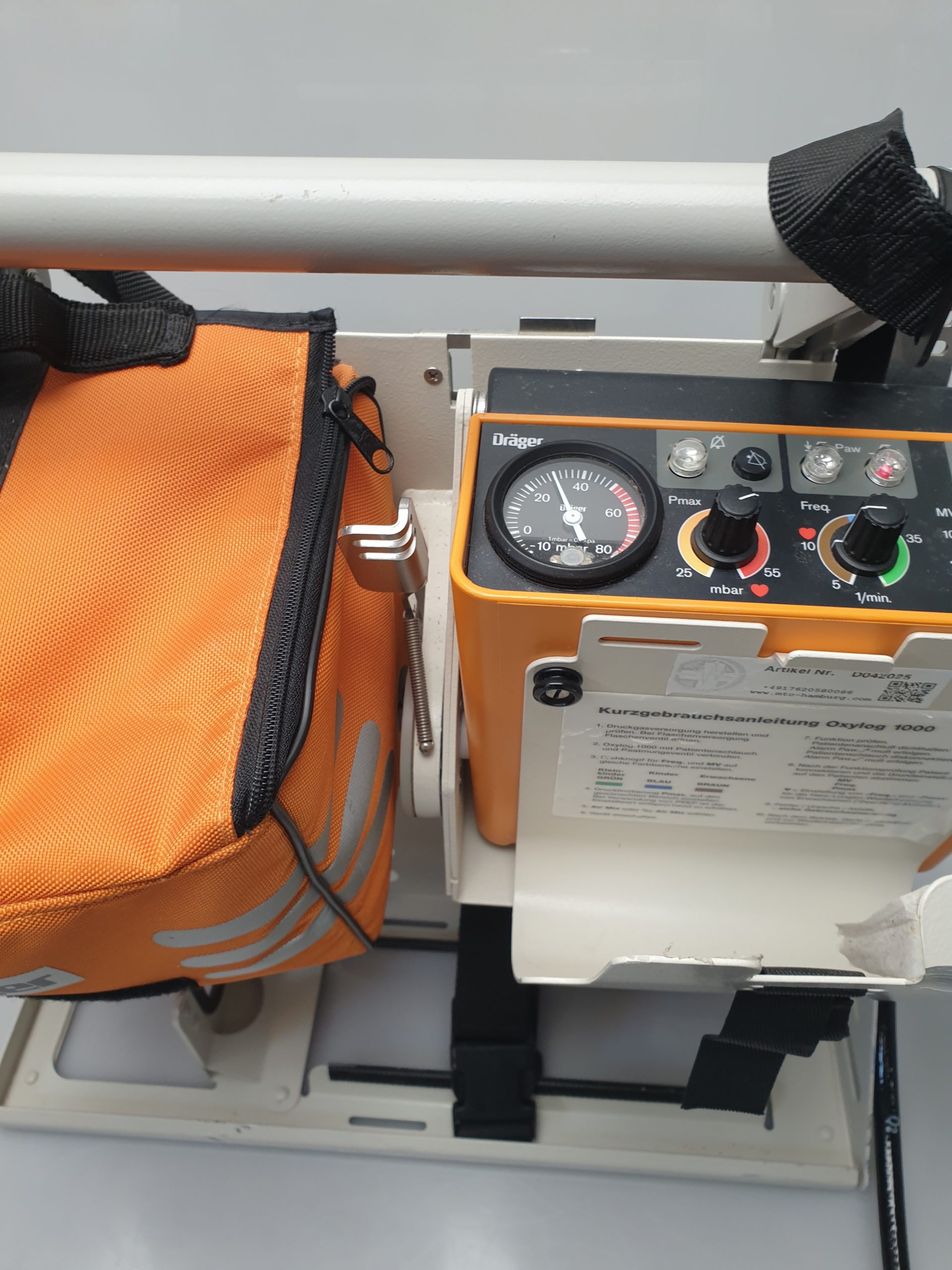 Dräger – Draeger Oxylog 1000 Beatmungsgerät – Notfallbeatmungsgerät thumbnail 4