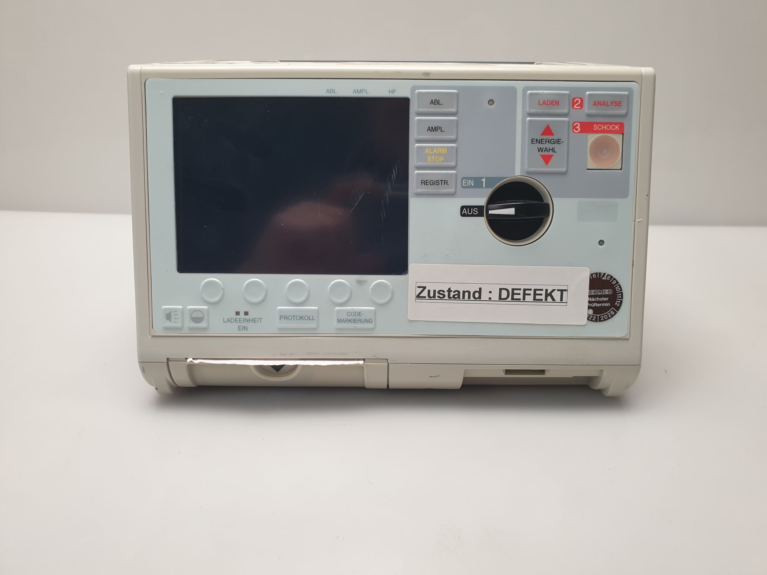Zoll M Series Defibrillator thumbnail 3
