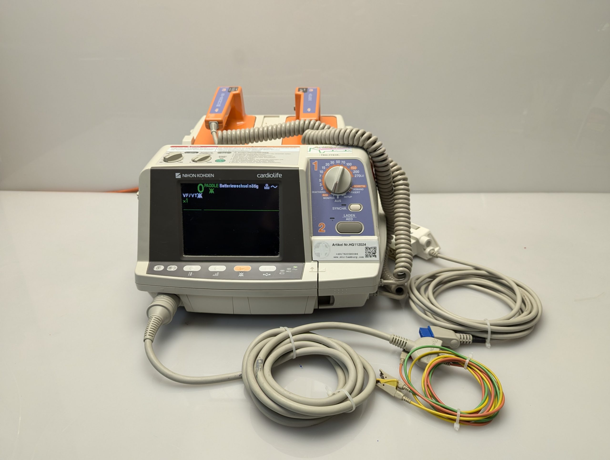 Nihon Kohden Cardiolife Tec-7731K Defibrillator — image 1 of 2