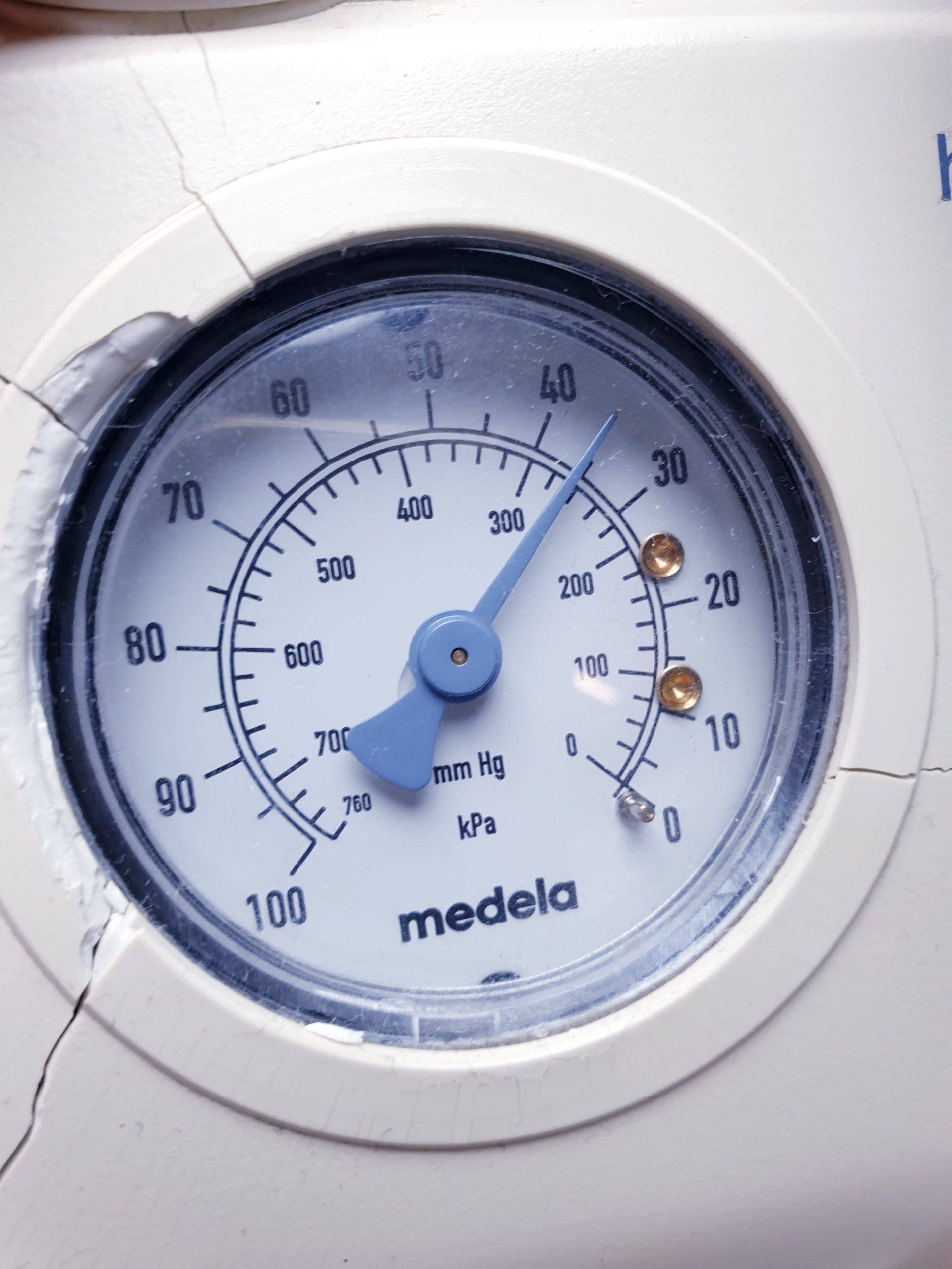 Medela Vario 18 Absauger Defekt – Drehknopf ohne Funktion – macht Gerräusche – defekt thumbnail 5