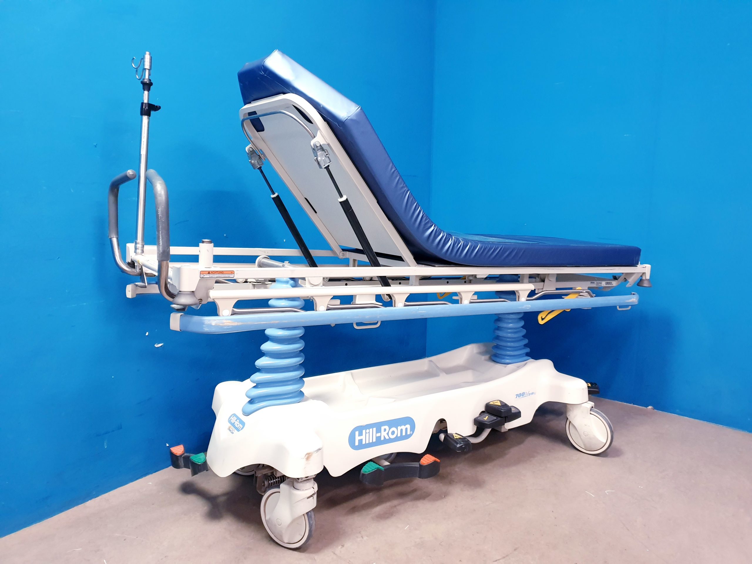Hill-Rom P8000 – P 8000 Stretcher – Transport Liege thumbnail 6