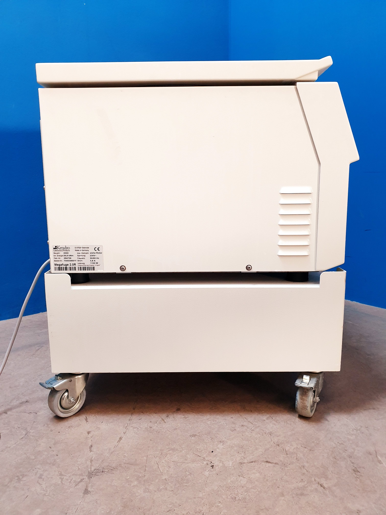 Heraeus Megafuge 2.0R Kühlzentrifuge – Zentrifuge thumbnail 8