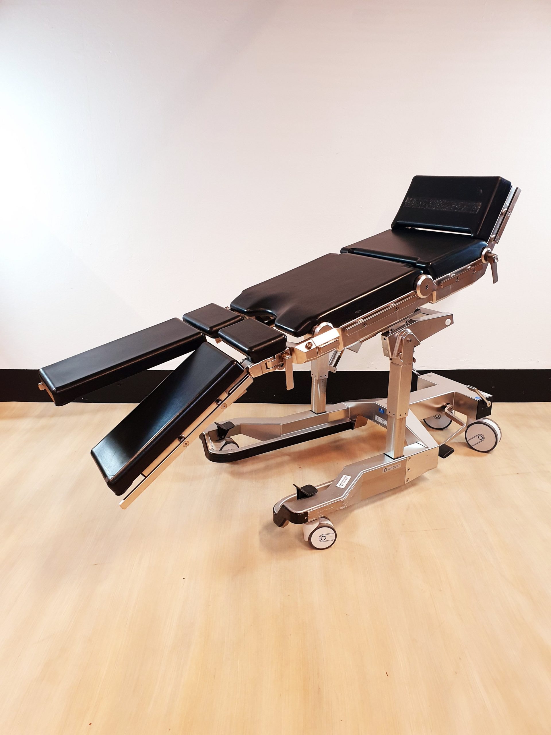 Maquet 1140.62C0 Lafette Transport Operationstisch OP Tisch mit 1150.10A0 Tischplatte — image 1 of 8