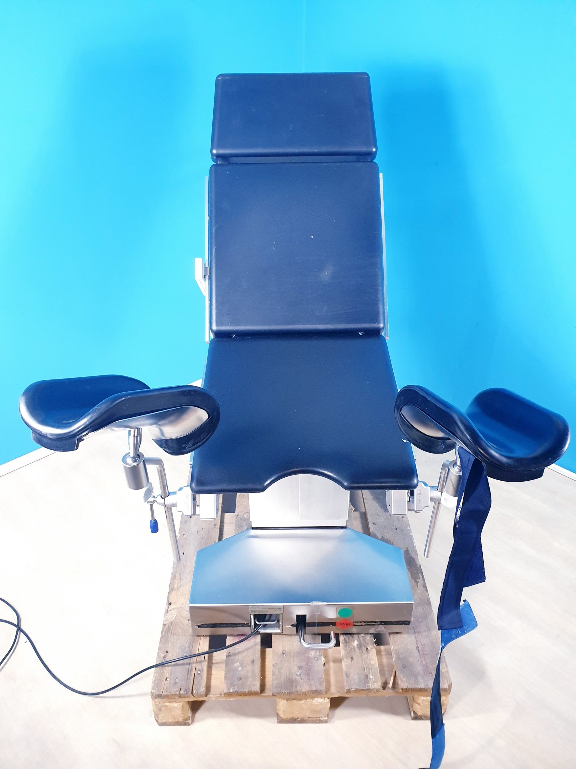 MAQUET 1211.02C OP Table Elektrisch verstellbar – Stuhl ,…. — image 1 of 6