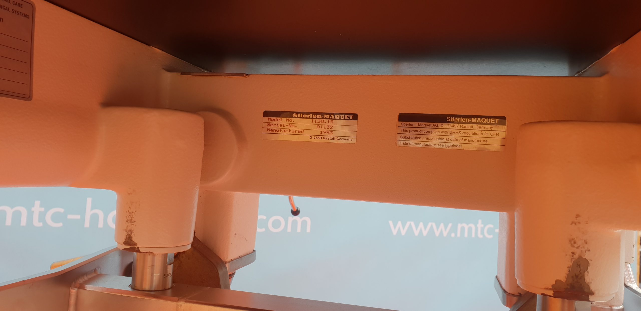 Maquet 1120.48C0 OP-Tisch + 1120.19 Tischplatte thumbnail 2