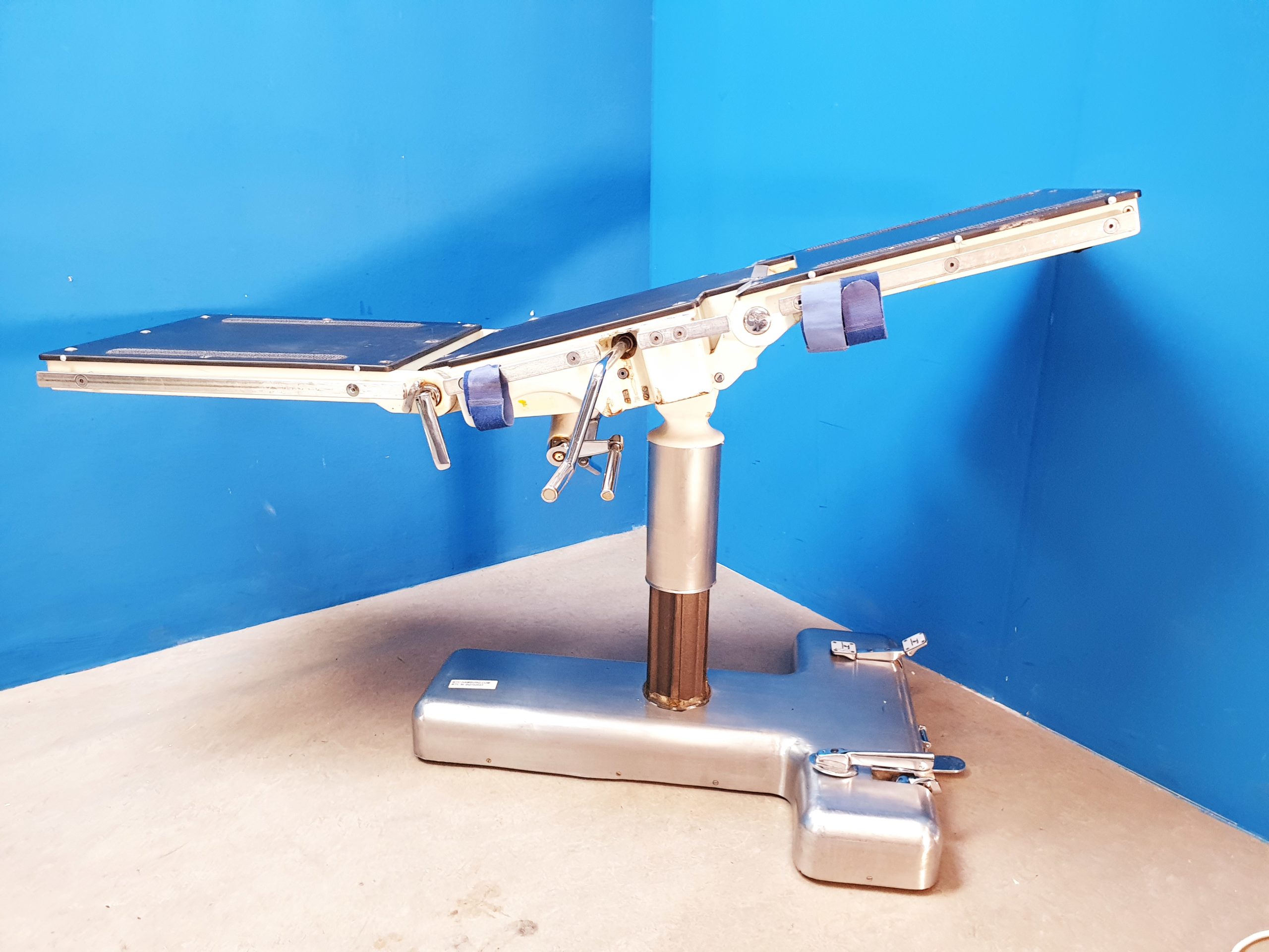 Maquet 122290 12 22 90 Op Tisch Hydraulisch — image 1 of 8