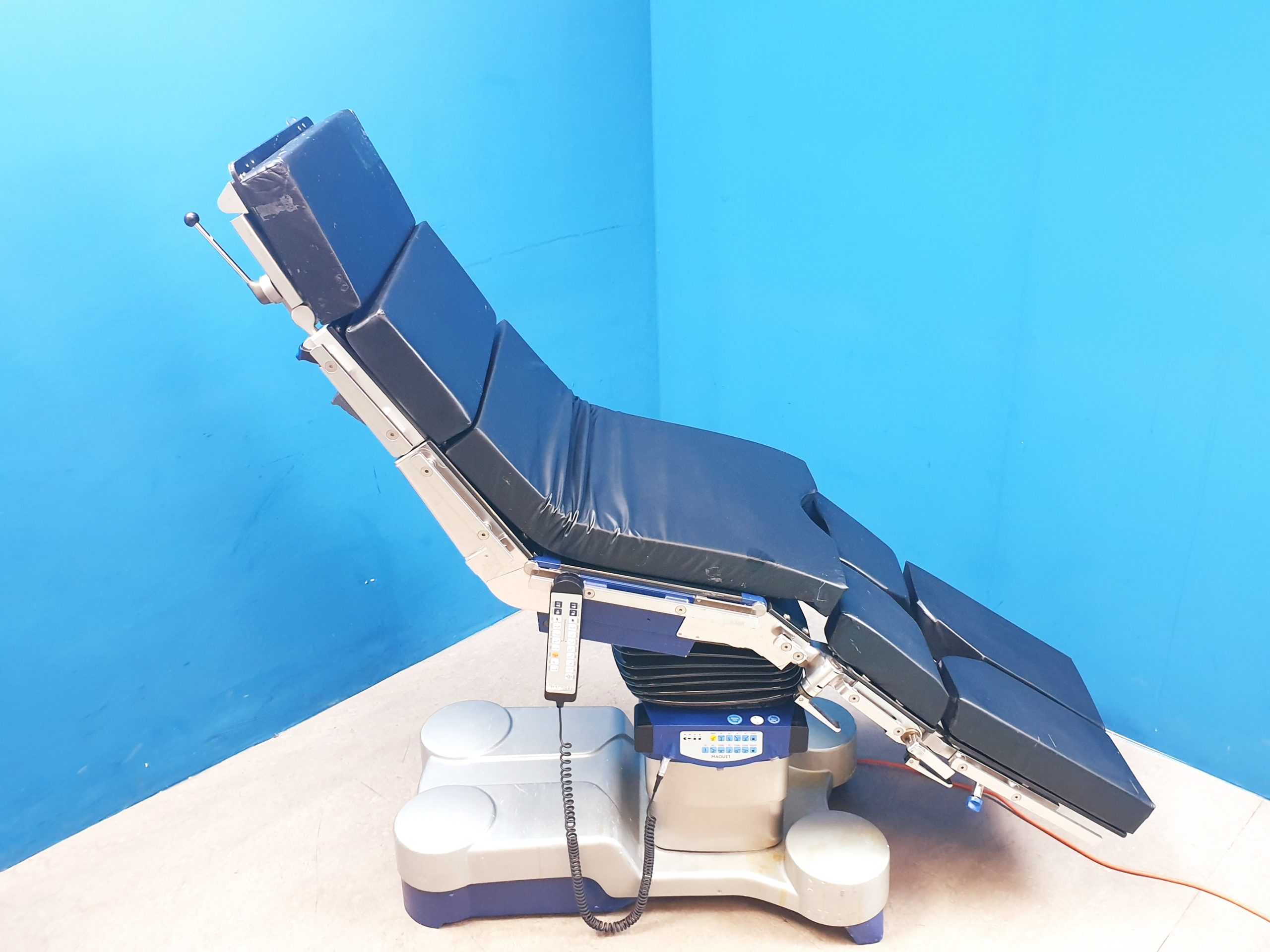 Maquet 1133.12B3 Alphamaxx fahrbarer OP-Tisch – Belastbar bis 450 kg thumbnail 6