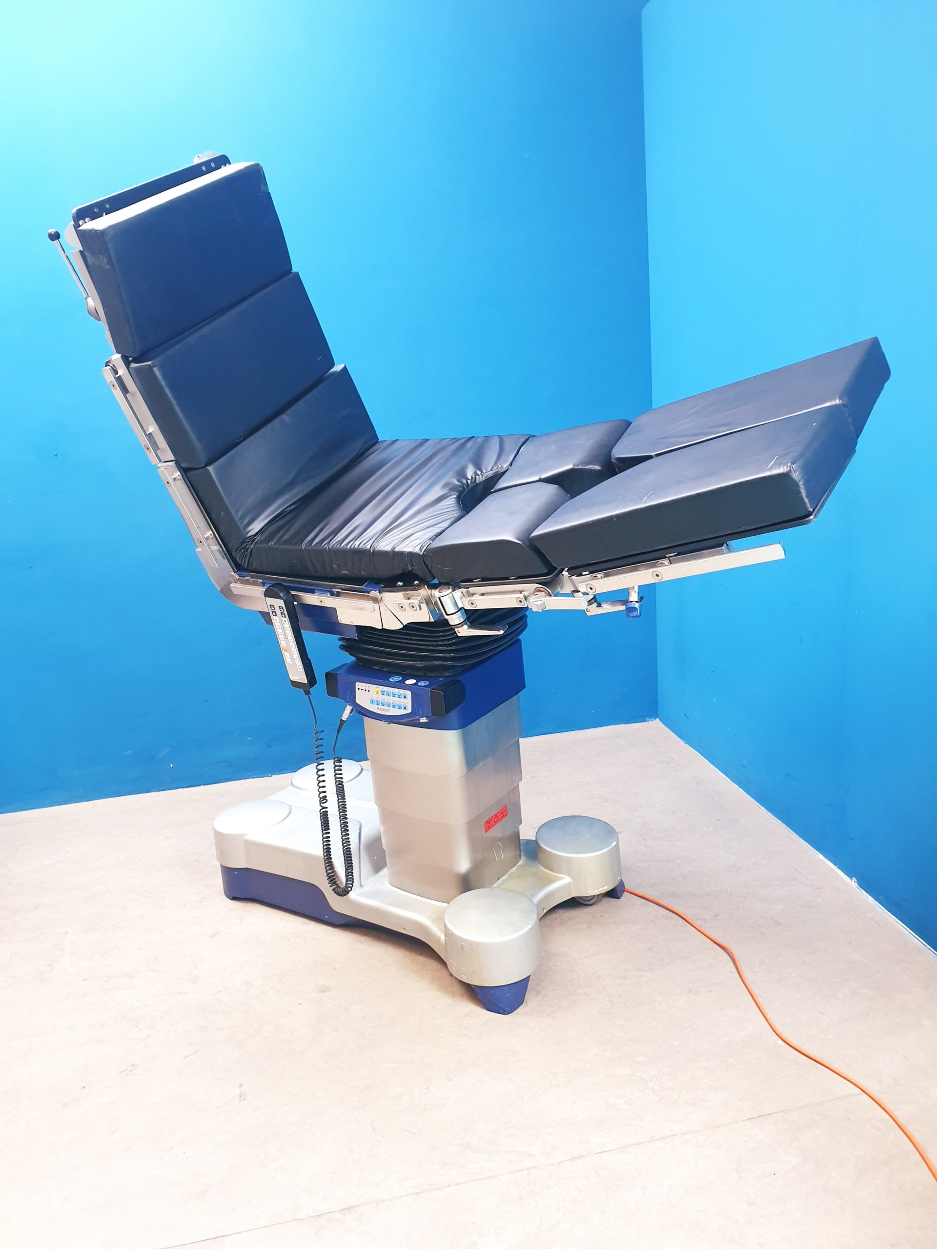 Maquet 1133.12B3 Alphamaxx fahrbarer OP-Tisch – Belastbar bis 450 kg thumbnail 7