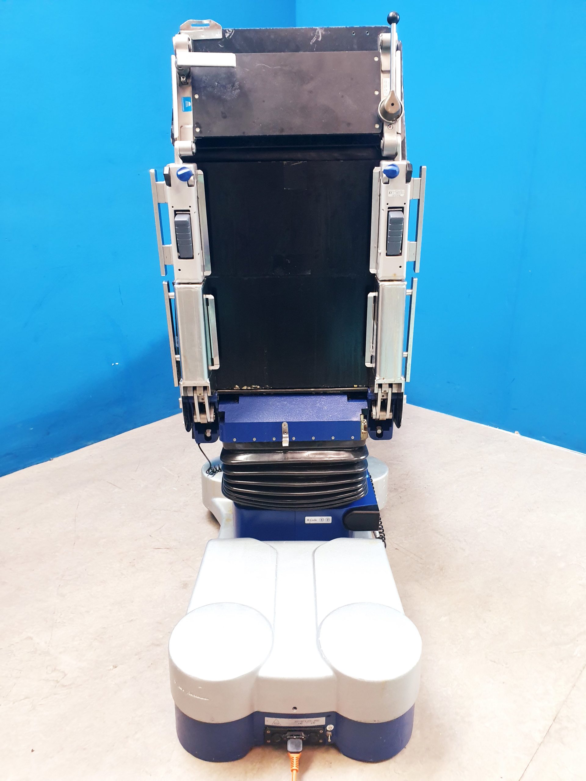 Maquet 1133.12B3 Alphamaxx fahrbarer OP-Tisch – Belastbar bis 450 kg thumbnail 13