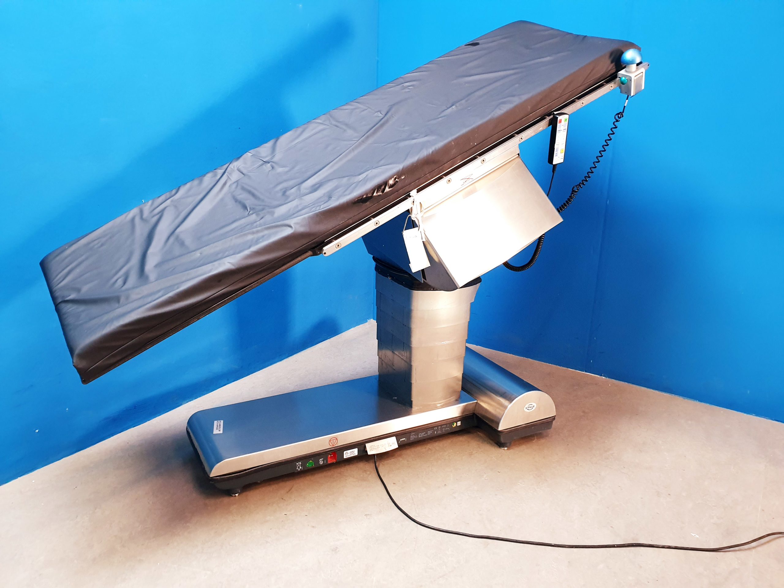 STILLE imagiQ Chirurgischer Bildgebungstisch operating table for C-arm — image 1 of 17