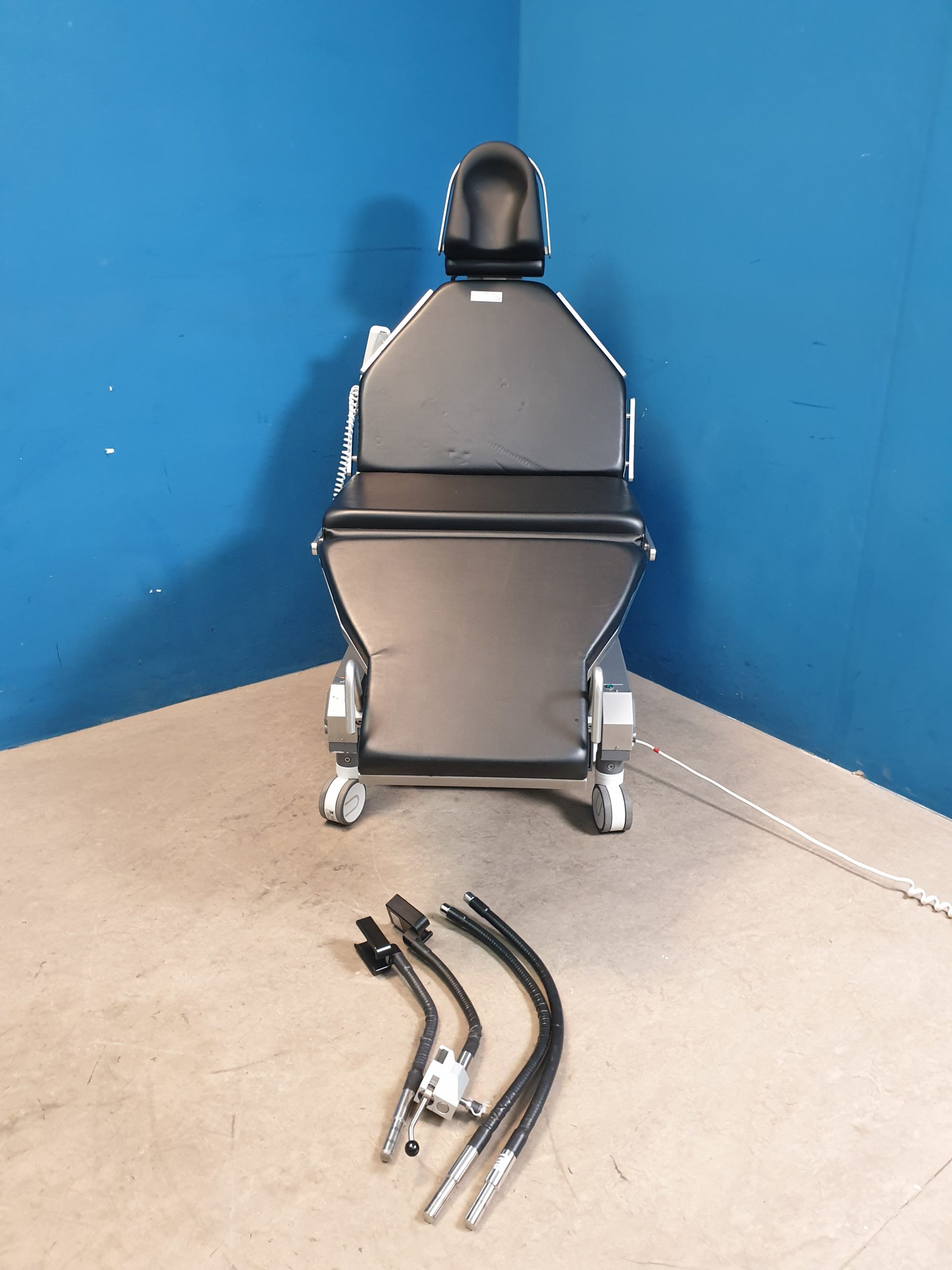 UFSK BL600XLE/AL // BL 600 XLE / AL Stretcher Eye Surgery Chair Surgical Chair — image 1 of 27