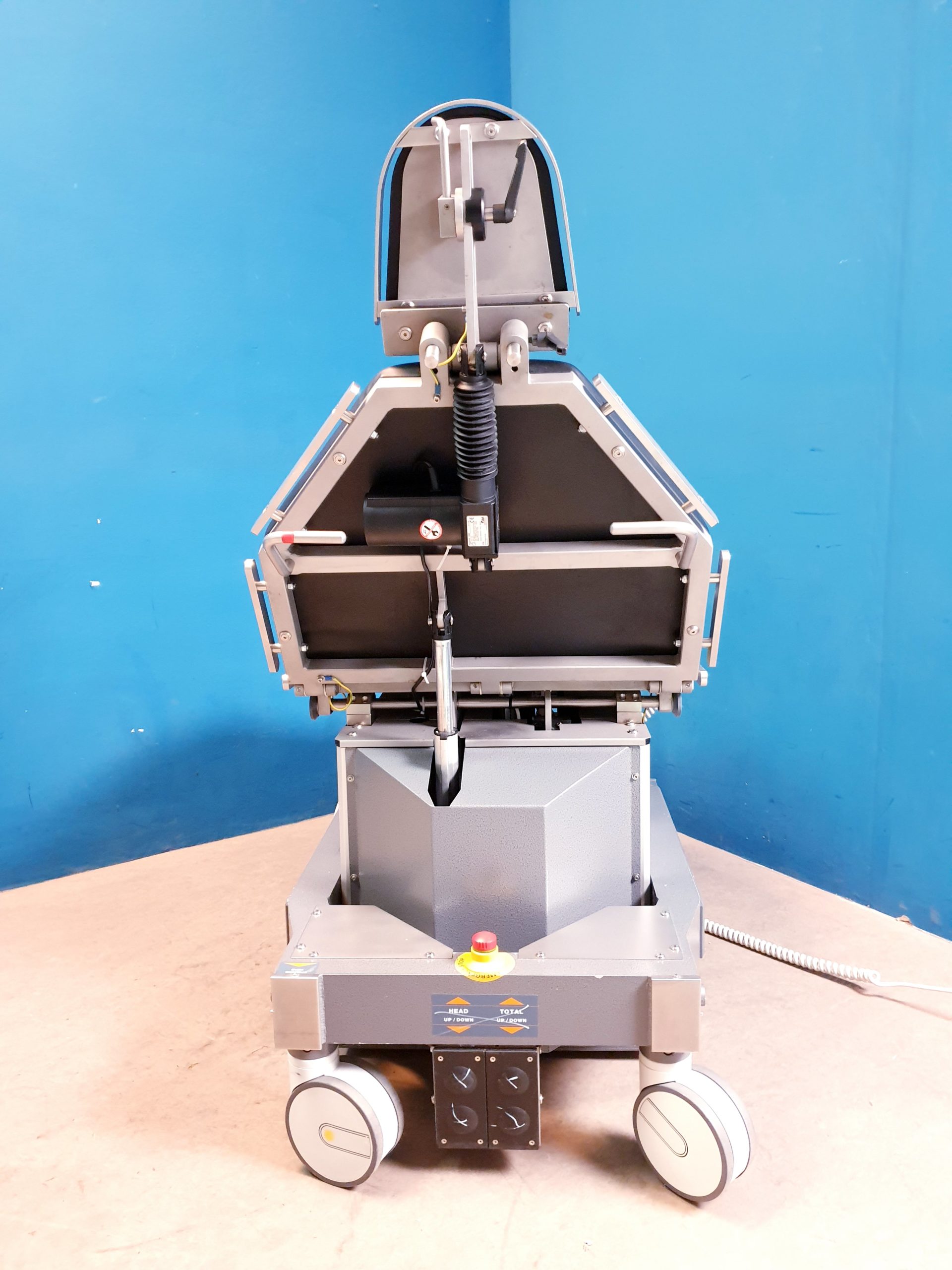 UFSK BL600XLE/AL // BL 600 XLE / AL Stretcher Eye Surgery Chair Surgical Chair thumbnail 11