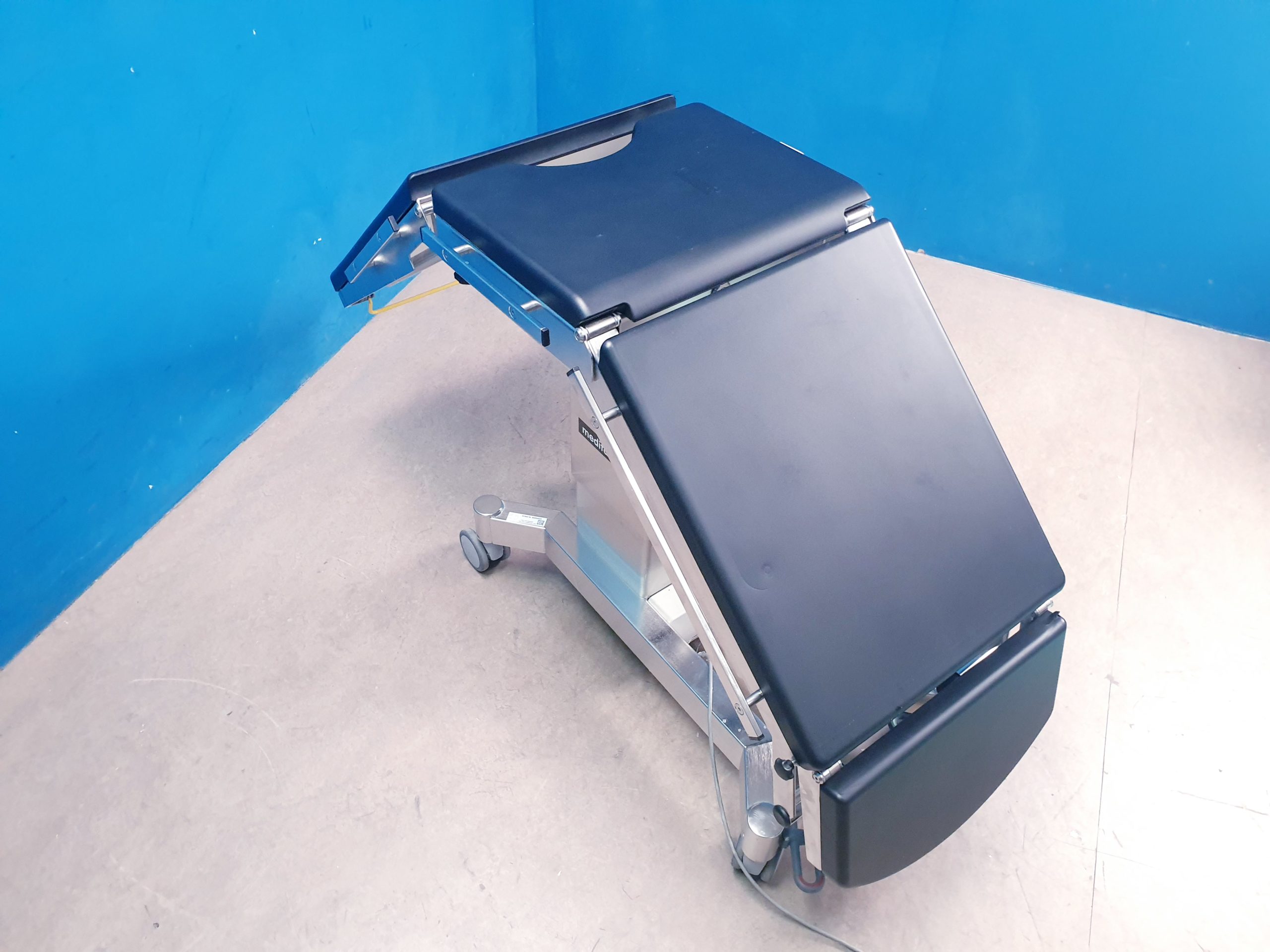 Medifa Mat 5000 Ref – 501020 – OP-Tisch Fahrbar -Liege thumbnail 7