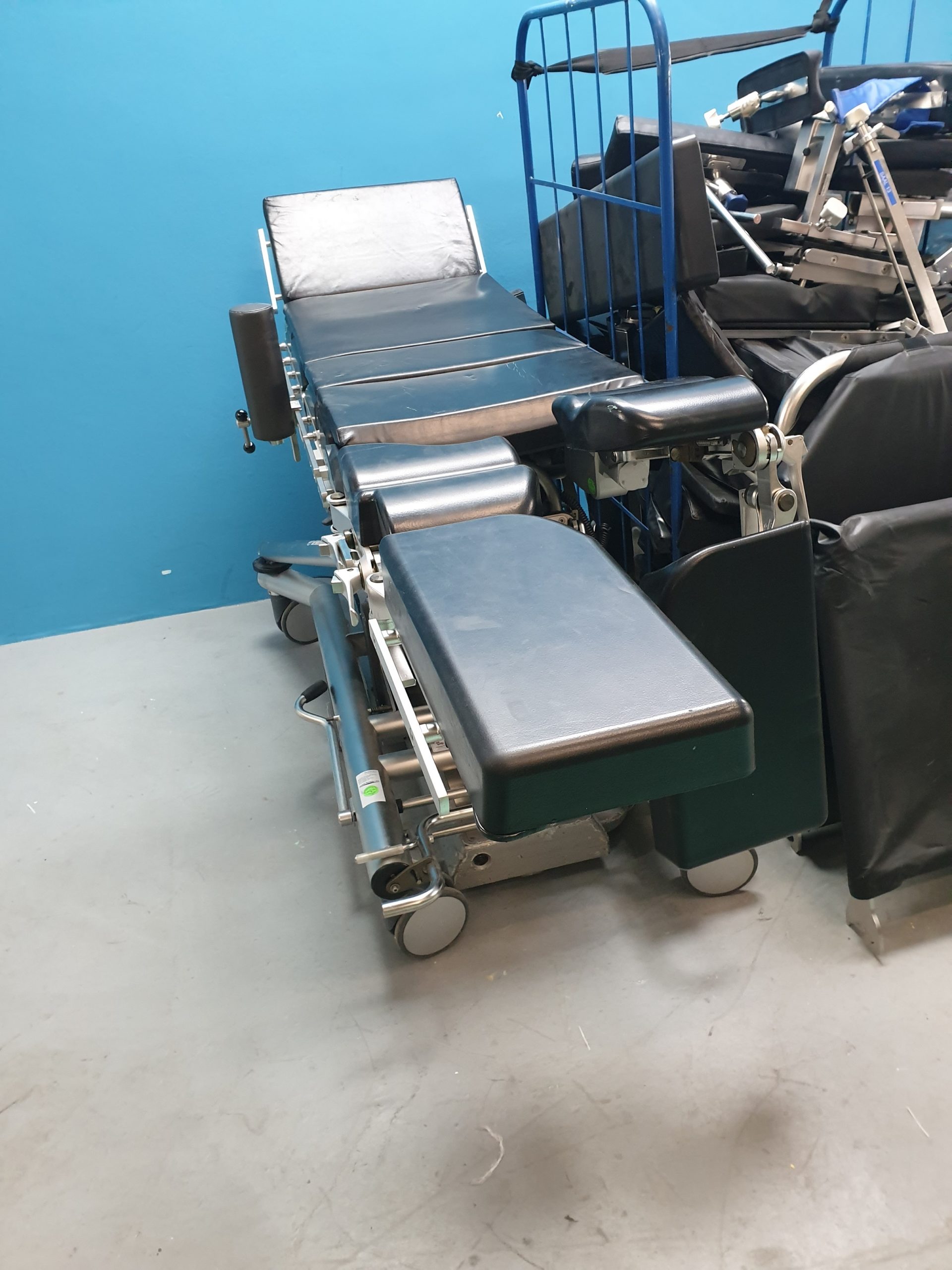 Maquet Magnus OP-Tischsystem 1180.32A0 + 1180.65A0 + 1180.01C0 + 1180.11A0 + 1180.81A0 +1180.10A0 thumbnail 2