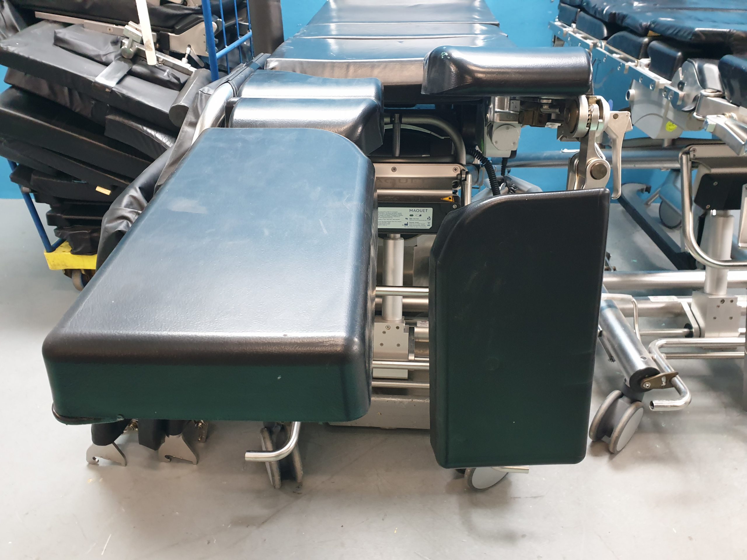 Maquet Magnus OP-Tischsystem 1180.32A0 + 1180.65A0 + 1180.01C0 + 1180.11A0 + 1180.81A0 +1180.10A0 thumbnail 4