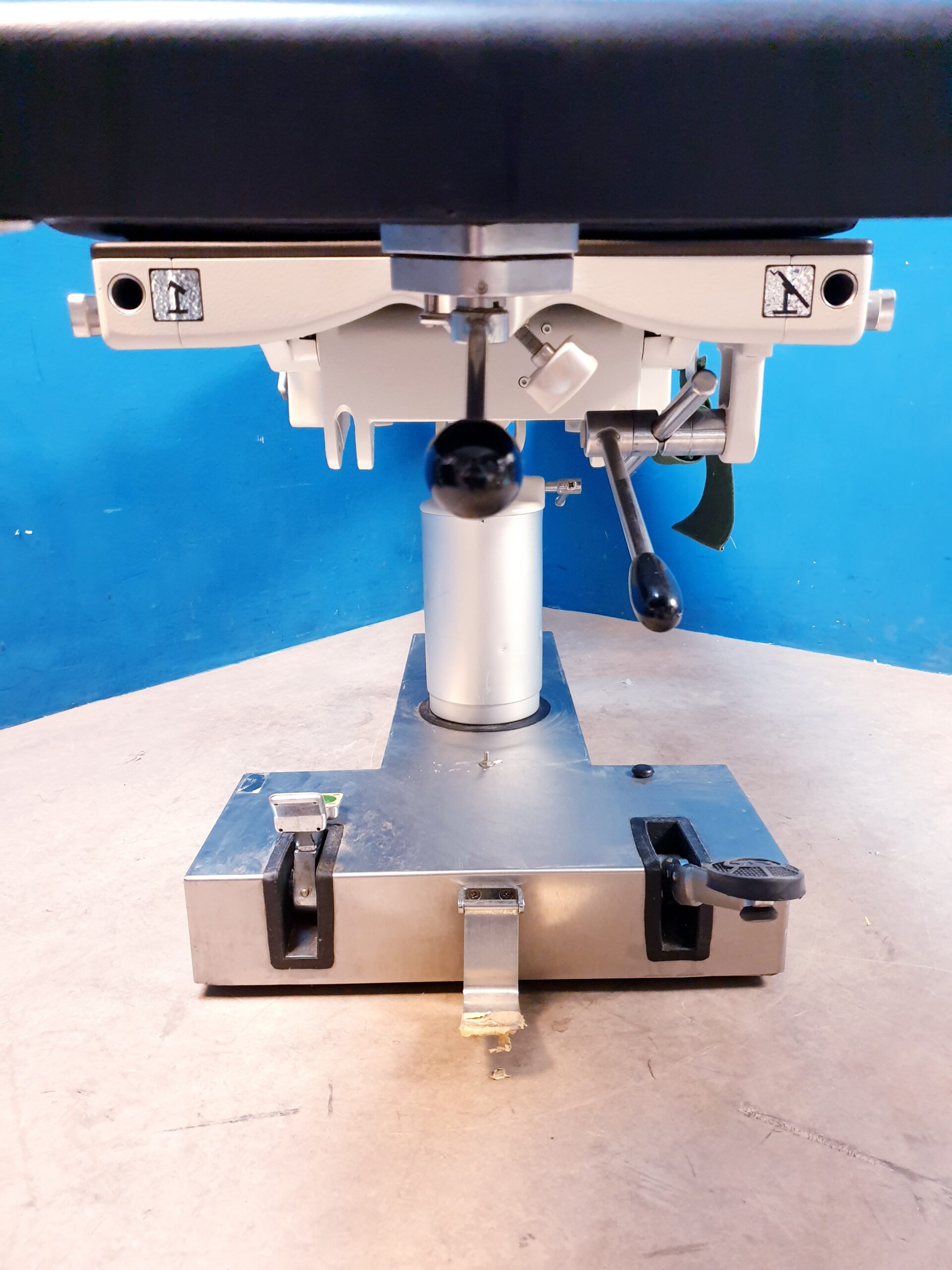 Maquet Op 11 13 00 // 111300 Tisch – Hydraulich MAQUET Surgery table 1113.00 thumbnail 3