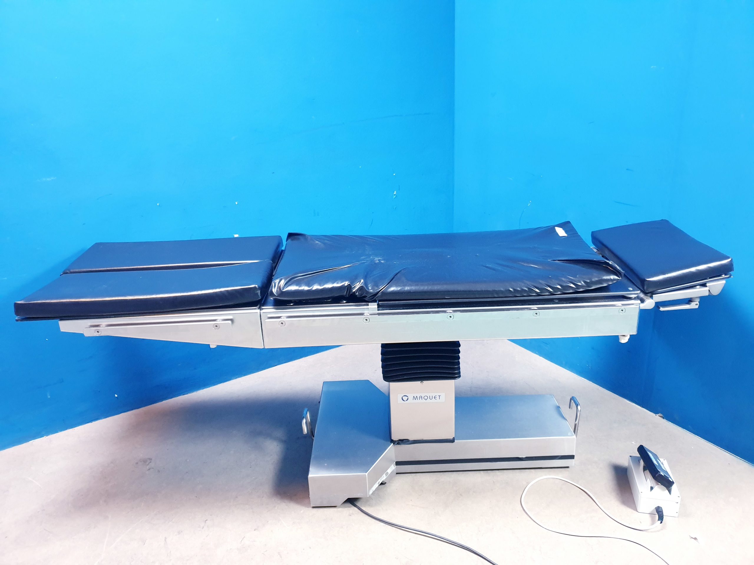 Maquet 1533.01A0 Op Tisch – Elektrich Fahrbar — image 1 of 16