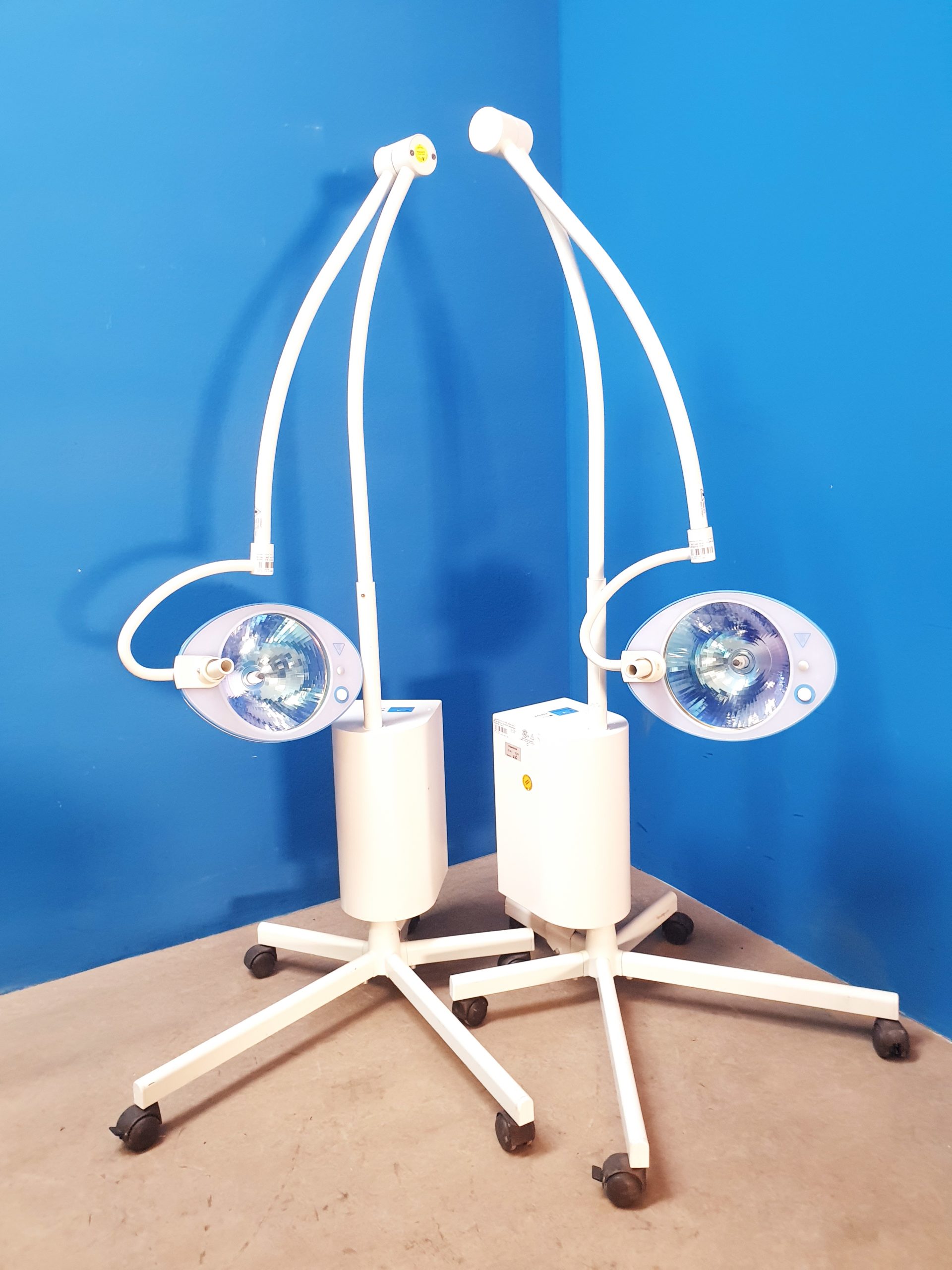 Hanaulux Maquet Blue 30 mit Akkufunktion — image 1 of 7