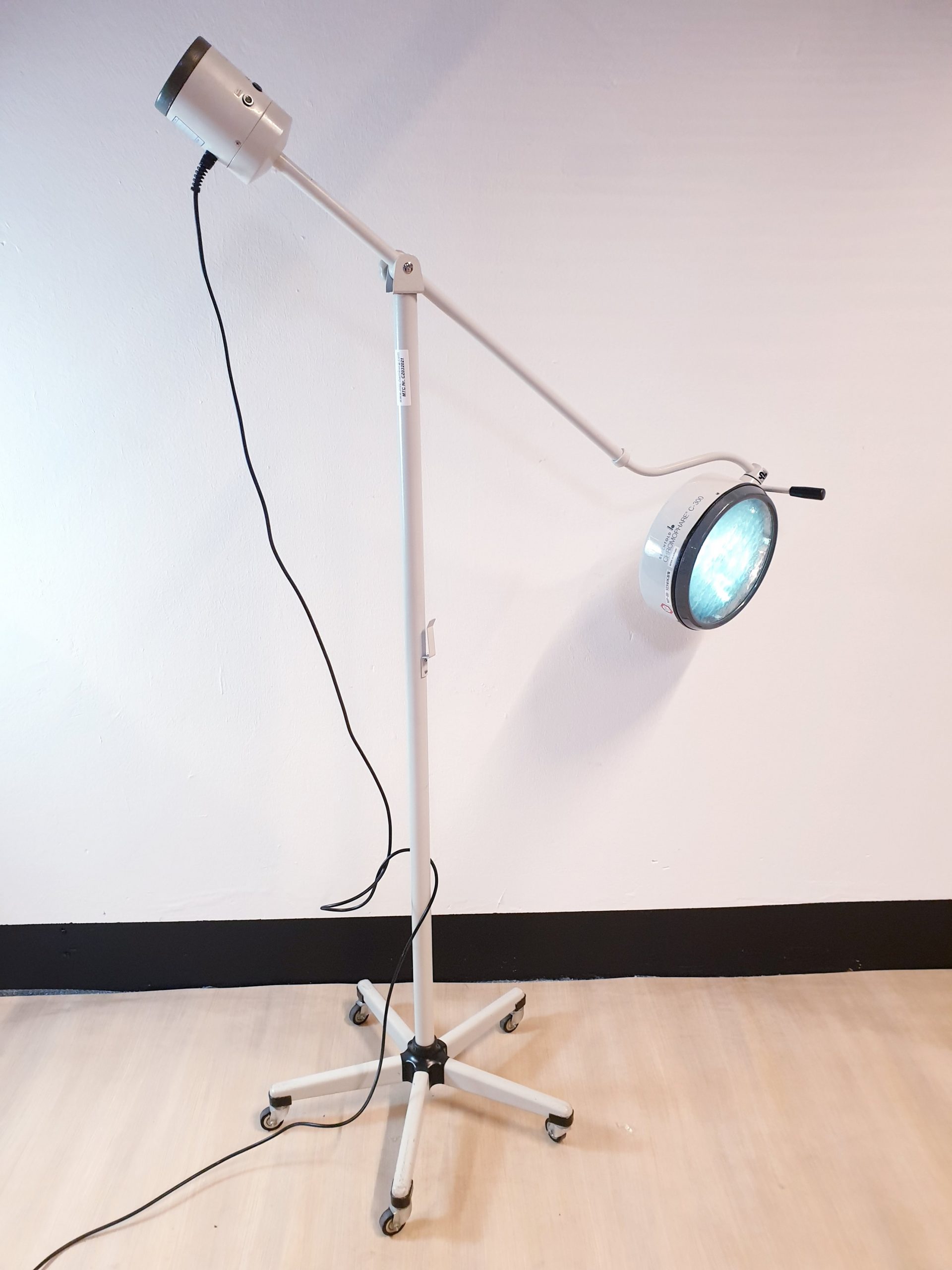 Berchtold Chromophare C 300 // C300 Untersuchungsleuchte OP Lampe Fahrbar thumbnail 2