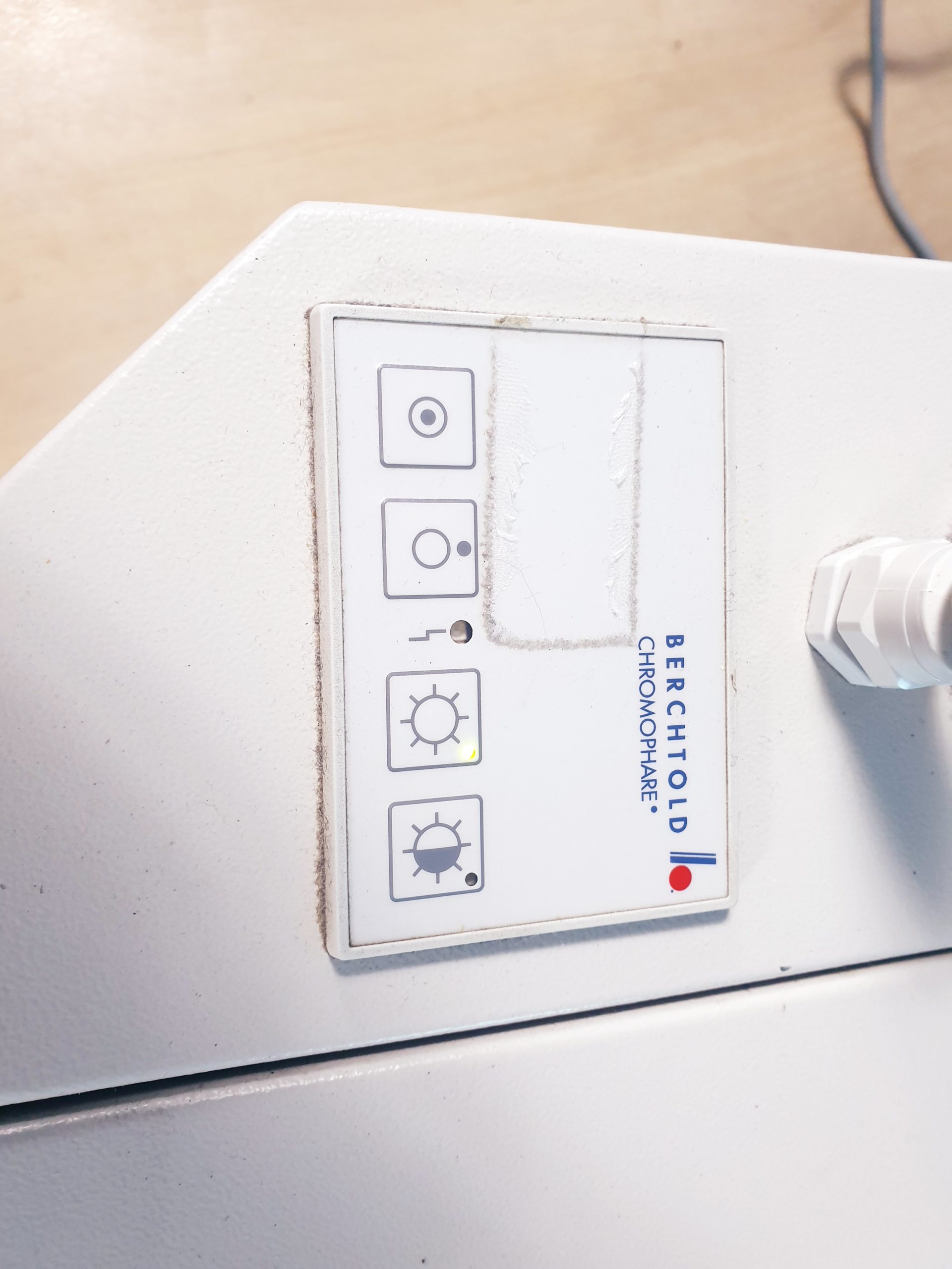 Berchtold D540 Untersuchungslampe – Fahrbar – 4500K Halogen thumbnail 5
