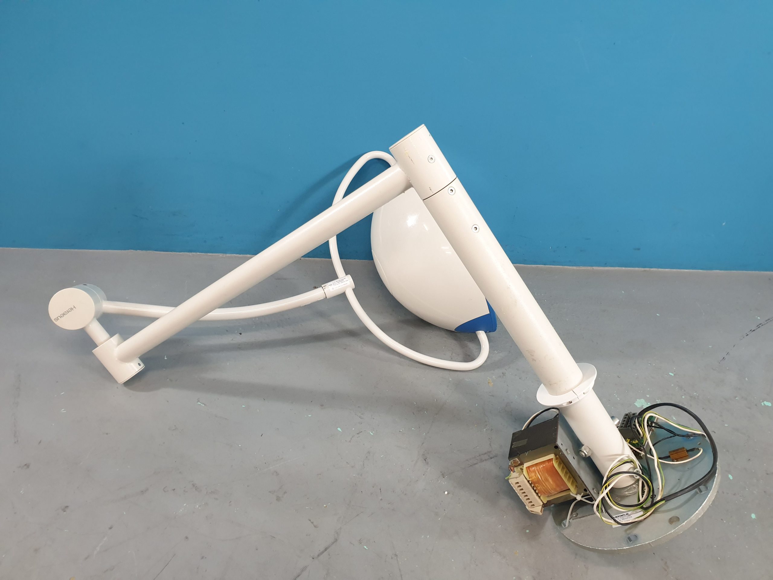 HANAULUX Blue 80 Praxisleuchte Klinikleuchte OP Lampe Deckenmodell thumbnail 2