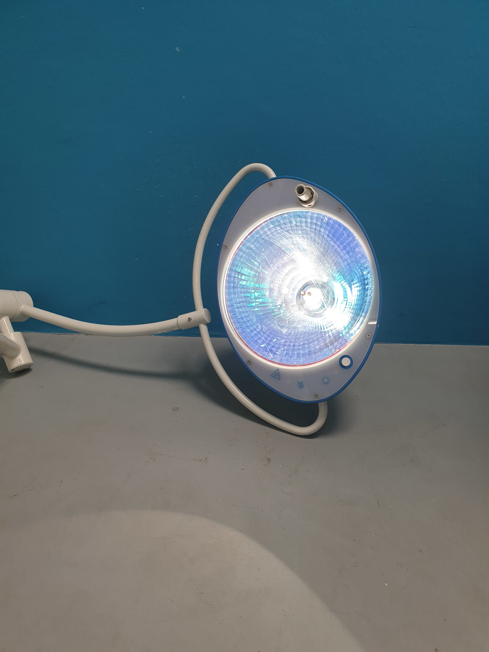 HANAULUX Blue 80 Praxisleuchte Klinikleuchte OP Lampe Deckenmodell thumbnail 5
