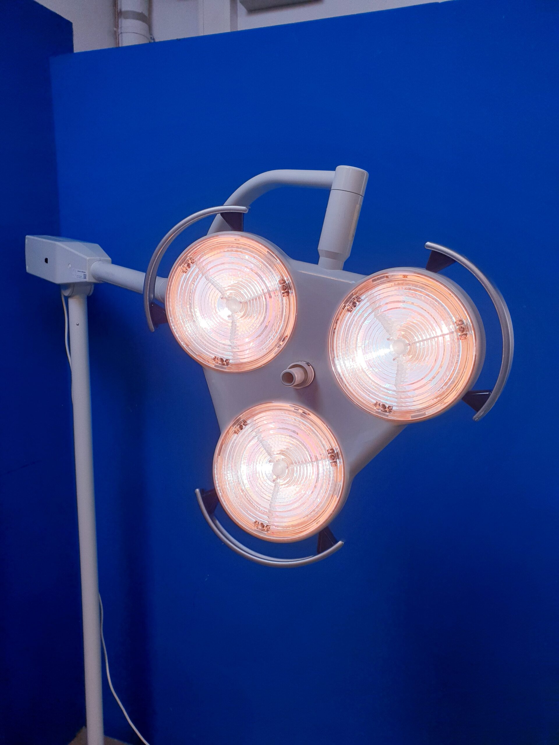 Hanaulux 2003 Fahrbare OP-Lampe Fahrbar Stativmodell thumbnail 5