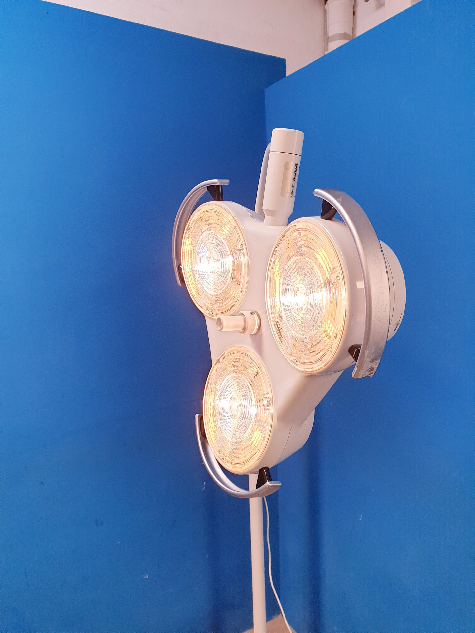 Hanaulux 2003 Fahrbare OP-Lampe Fahrbar Stativmodell thumbnail 6