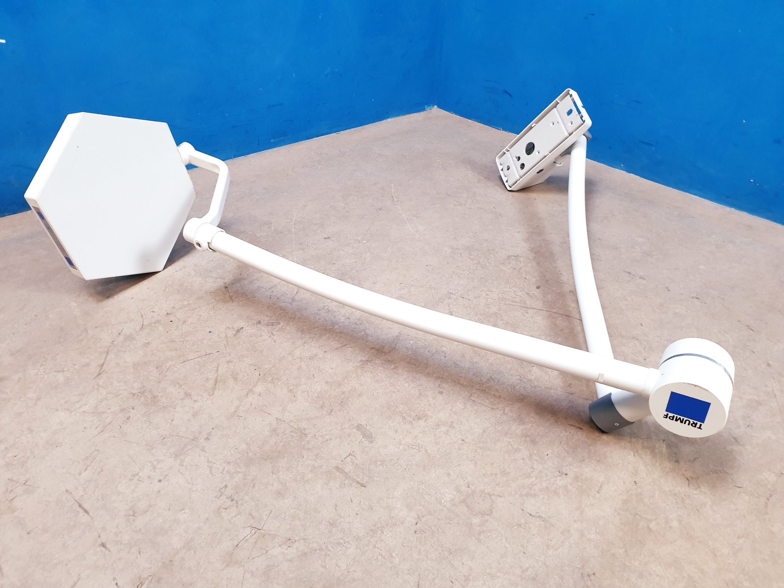 Trumpf TruLight 1000 LED Behandlungslampe – Deckenhalterung – Ohne Trafo thumbnail 7