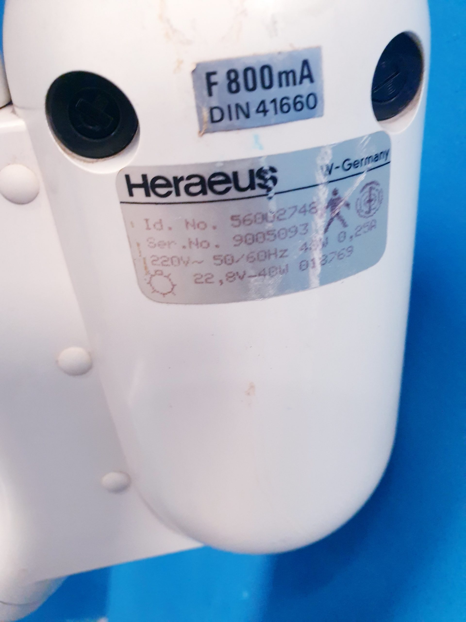 Heraeus Behandlunsglampe – Wandmontage thumbnail 10