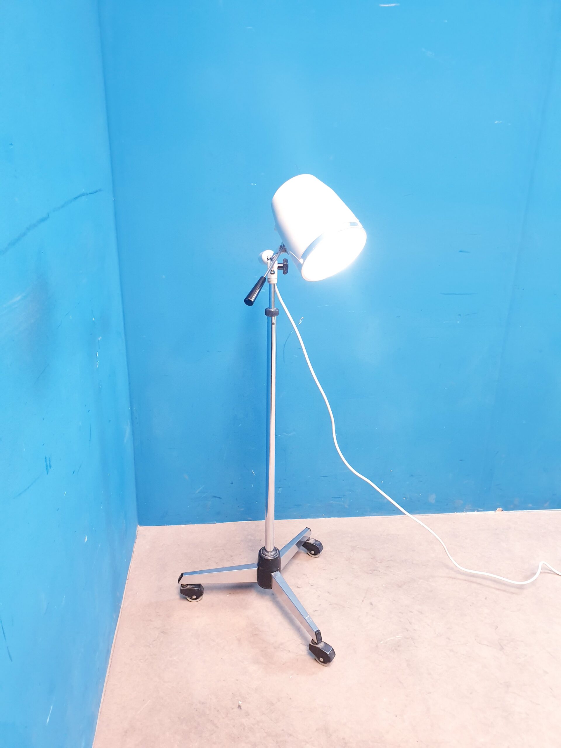 Mach Op-Lampe QZ 1 121 Behandlungslampe Lampe thumbnail 2