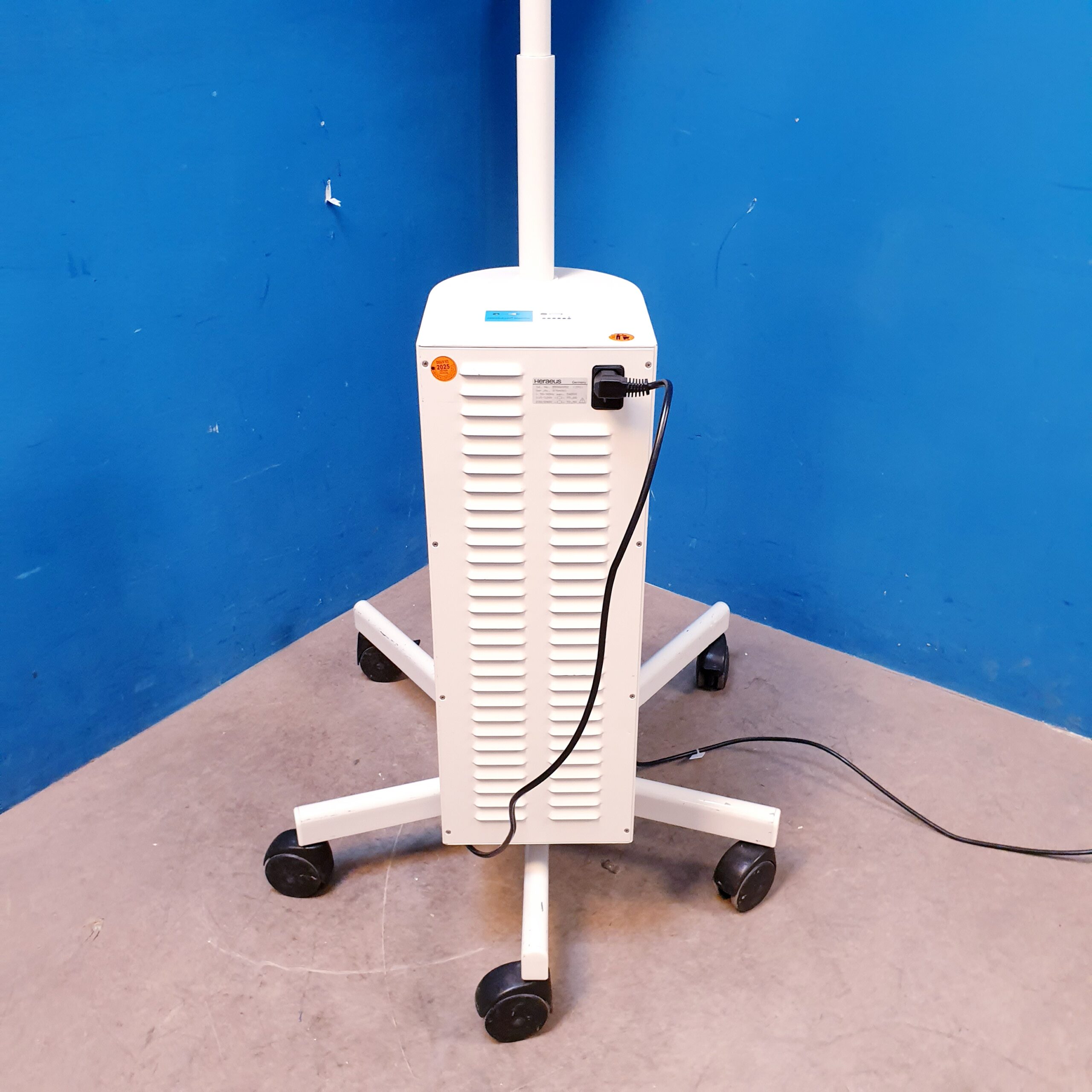 Heraeus Hanaulux Blue 80 mobile OP-Leuchte Fahrbar thumbnail 6