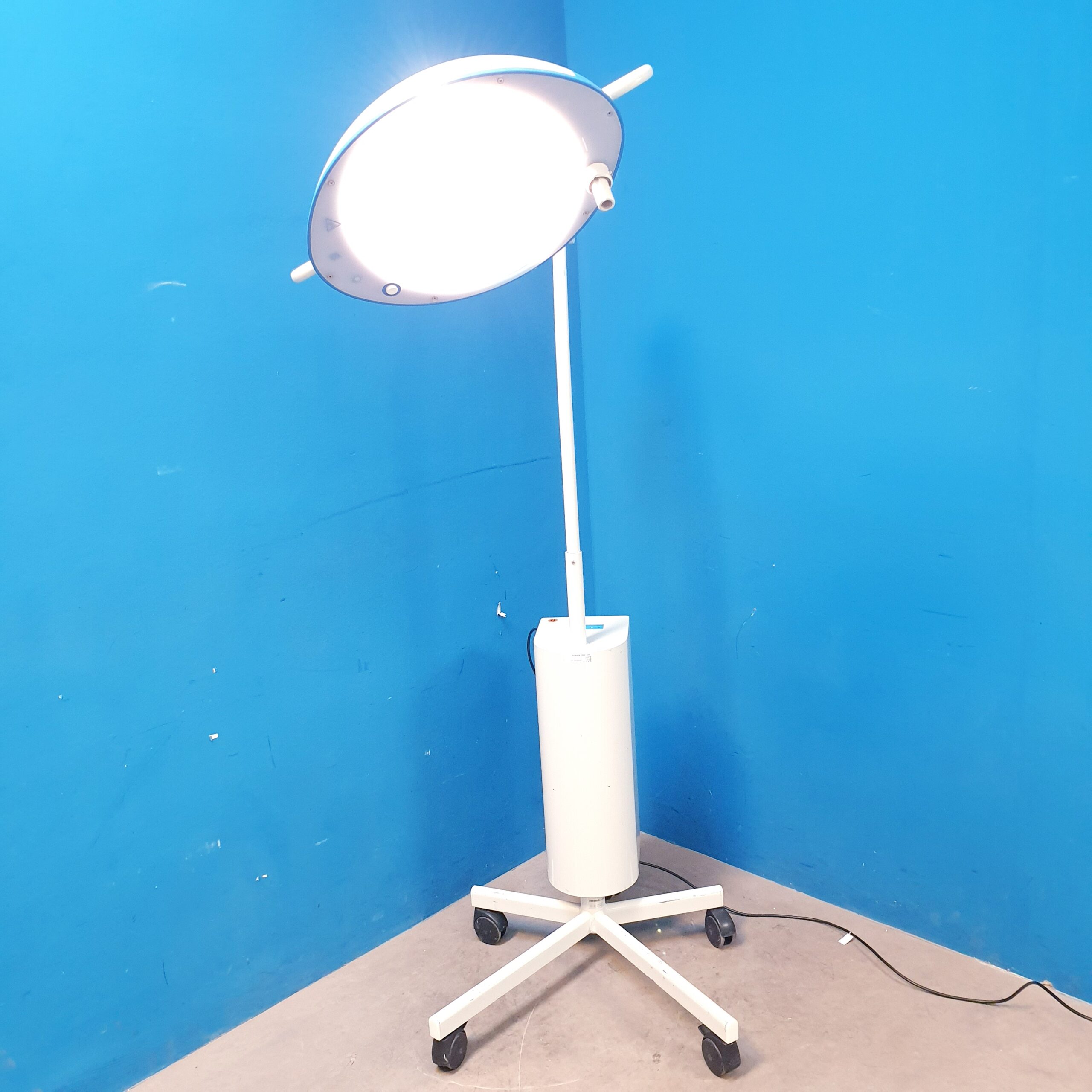 Heraeus Hanaulux Blue 80 mobile OP-Leuchte Fahrbar thumbnail 7